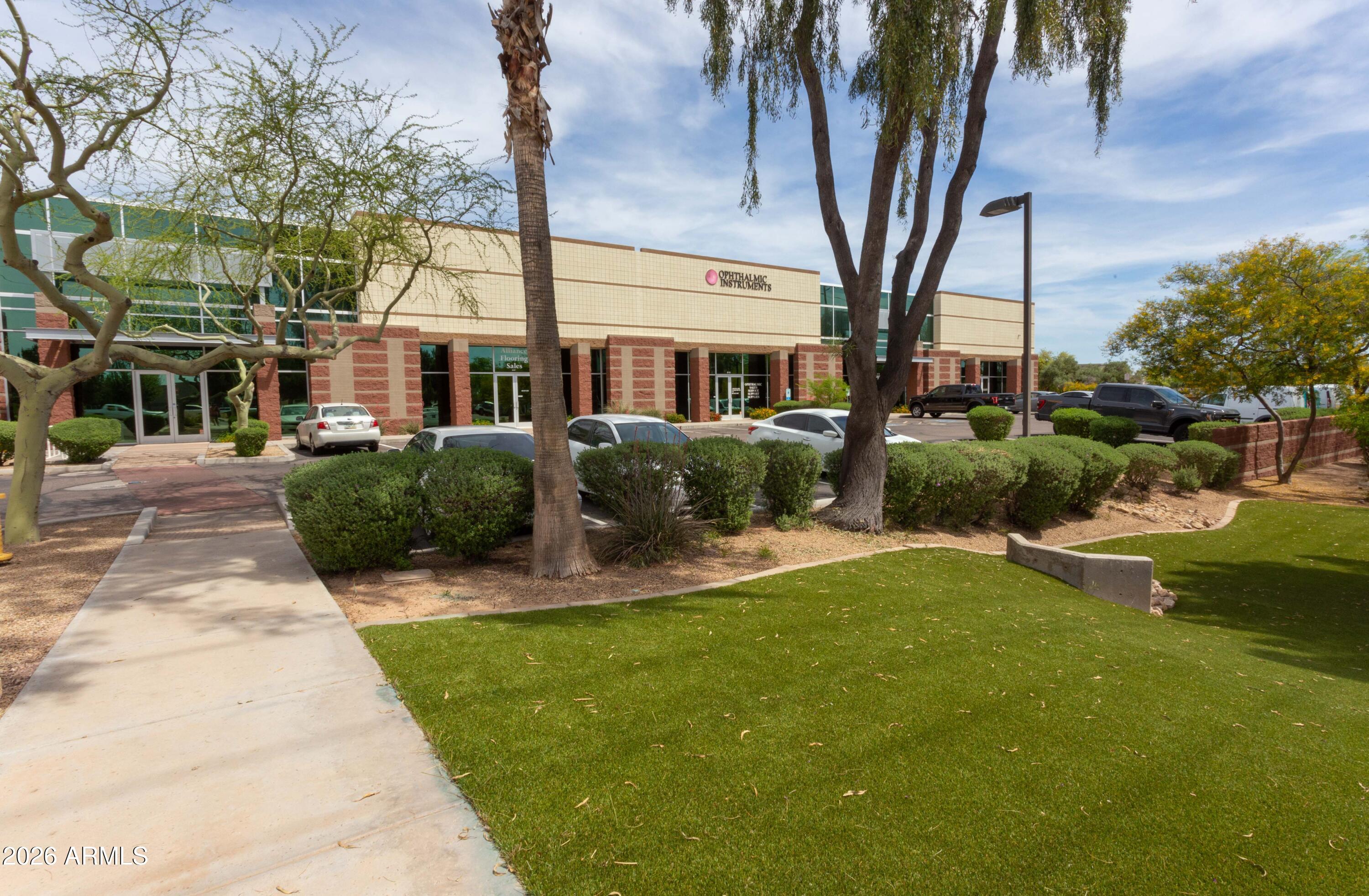 ELLIOT BUSINESS CENTER CONDOMINIUM - Commercial Lease