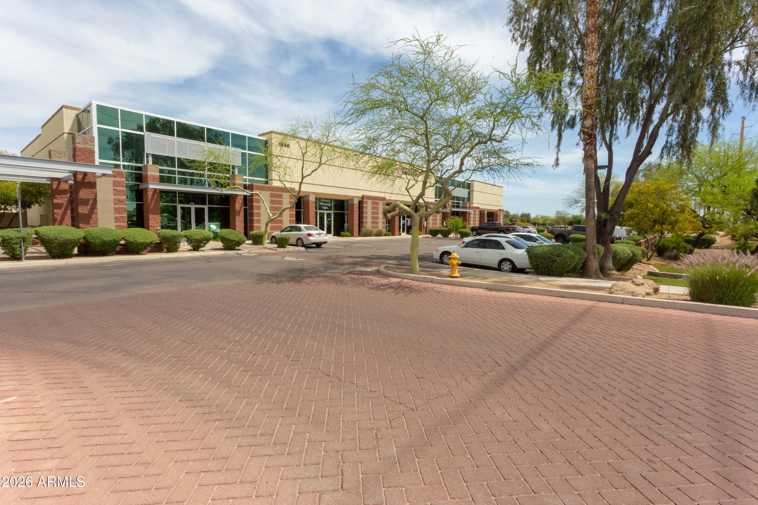 ELLIOT BUSINESS CENTER CONDOMINIUM - Commercial Lease