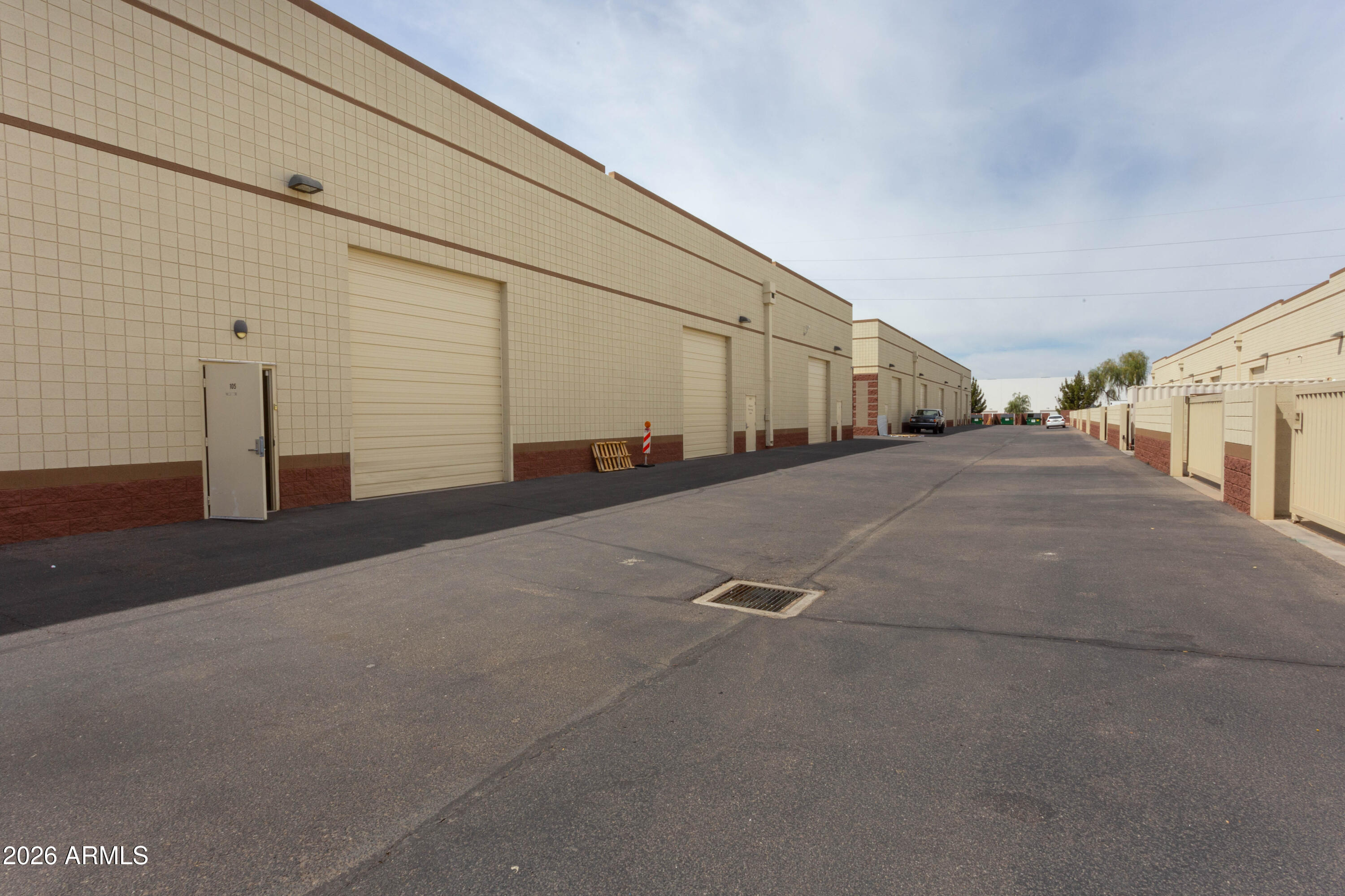 ELLIOT BUSINESS CENTER CONDOMINIUM - Commercial Lease