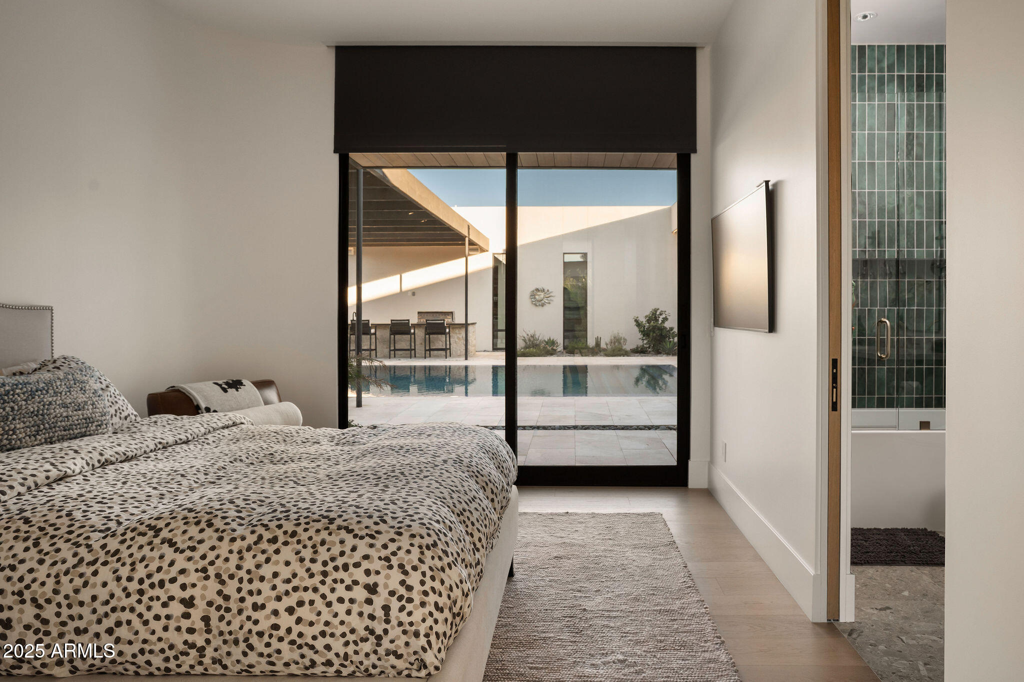 DESERT ESTATES UNIT 1 LOT 4 MLD - Residential