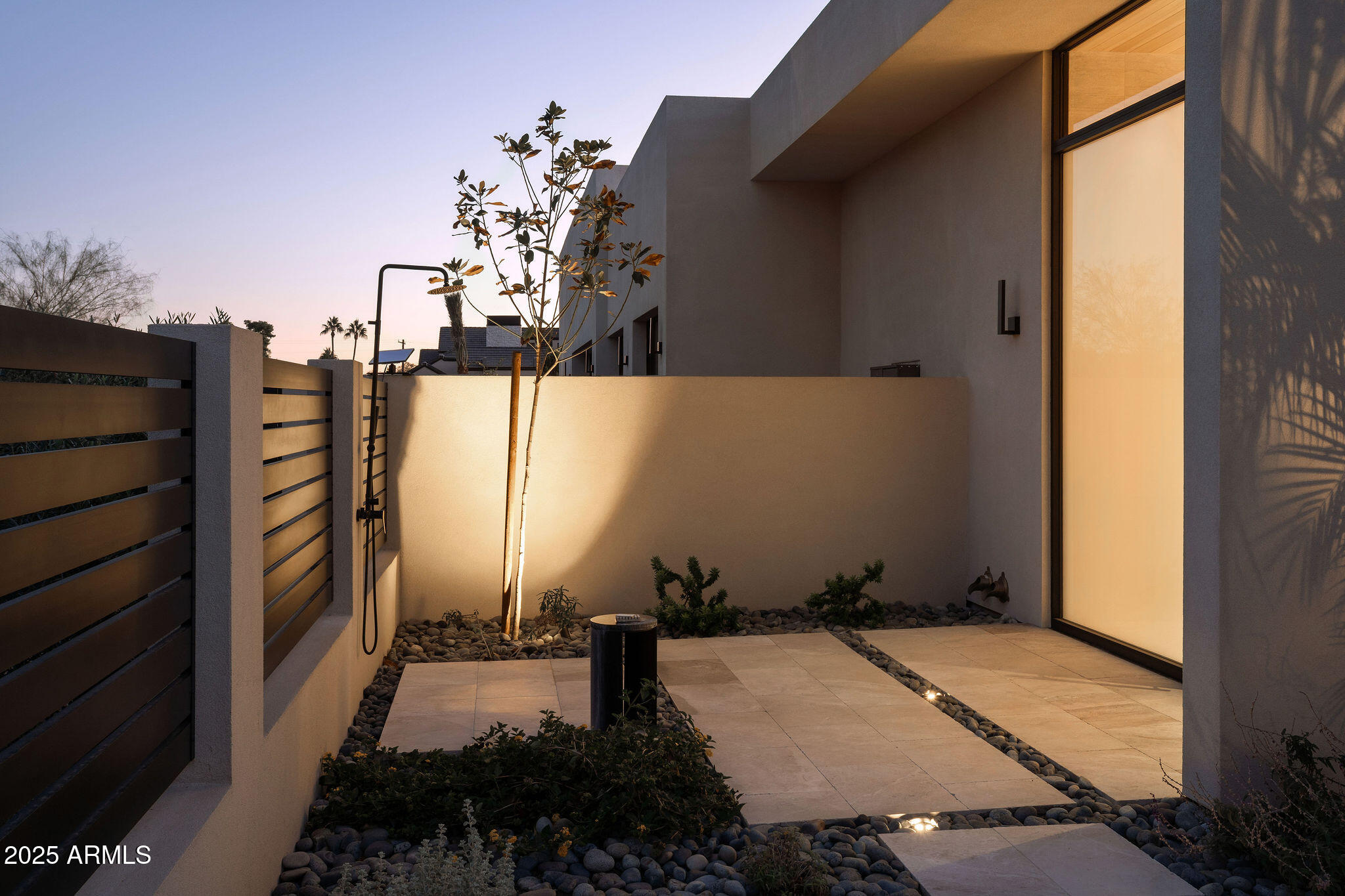 DESERT ESTATES UNIT 1 LOT 4 MLD - Residential