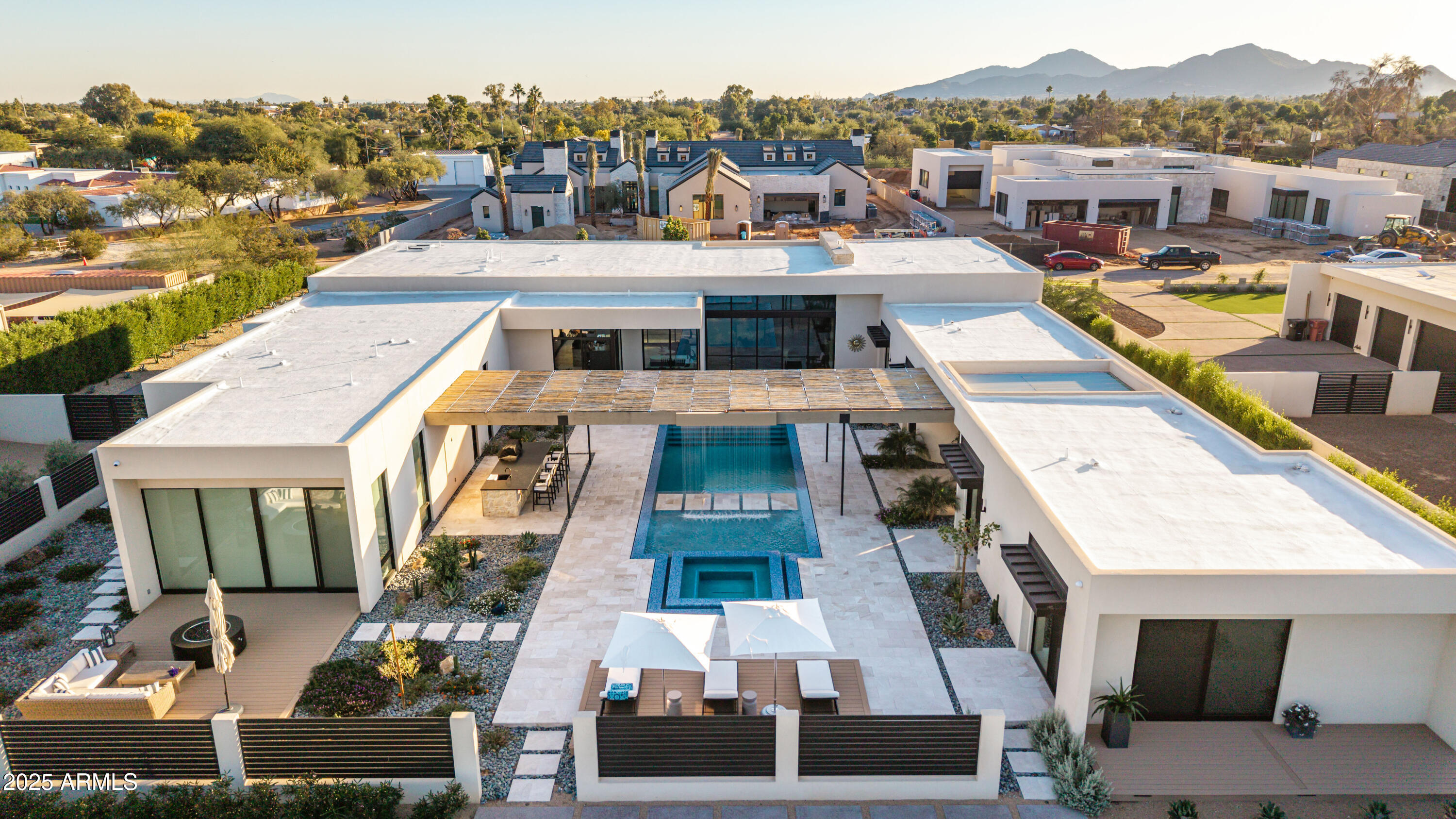 DESERT ESTATES UNIT 1 LOT 4 MLD - Residential