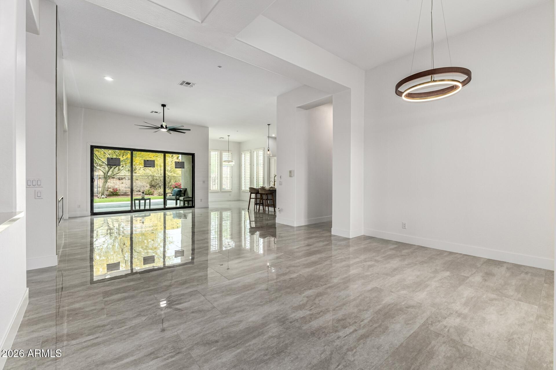 ANTHEM UNIT 24 - Residential