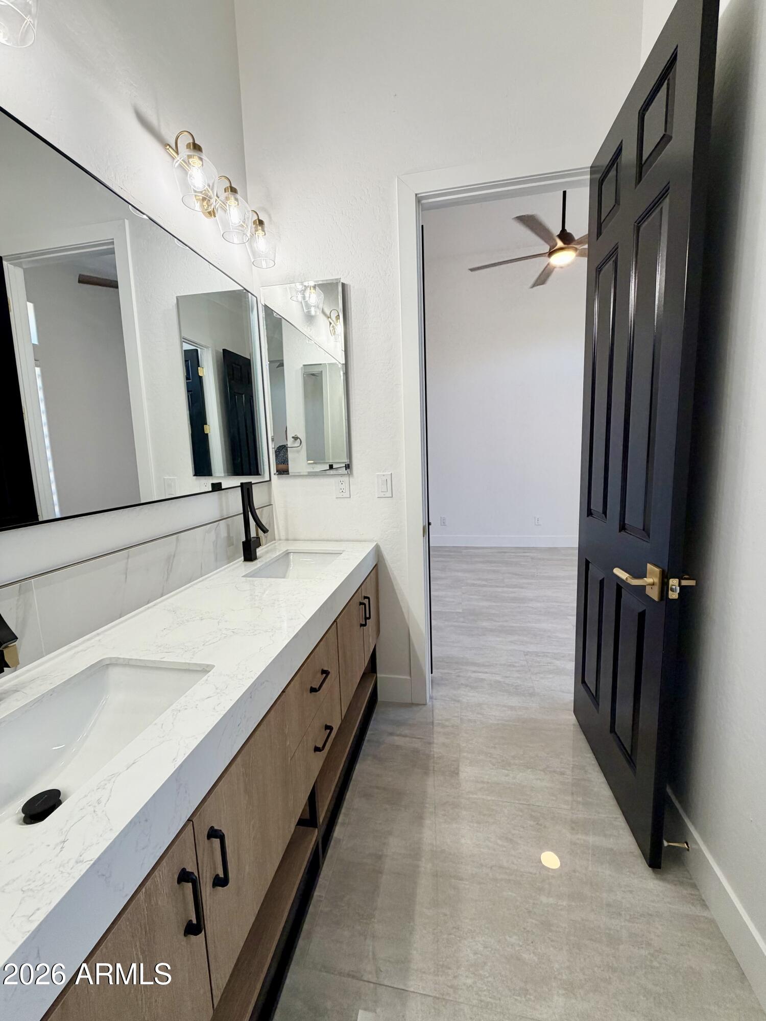 ANTHEM UNIT 24 - Residential