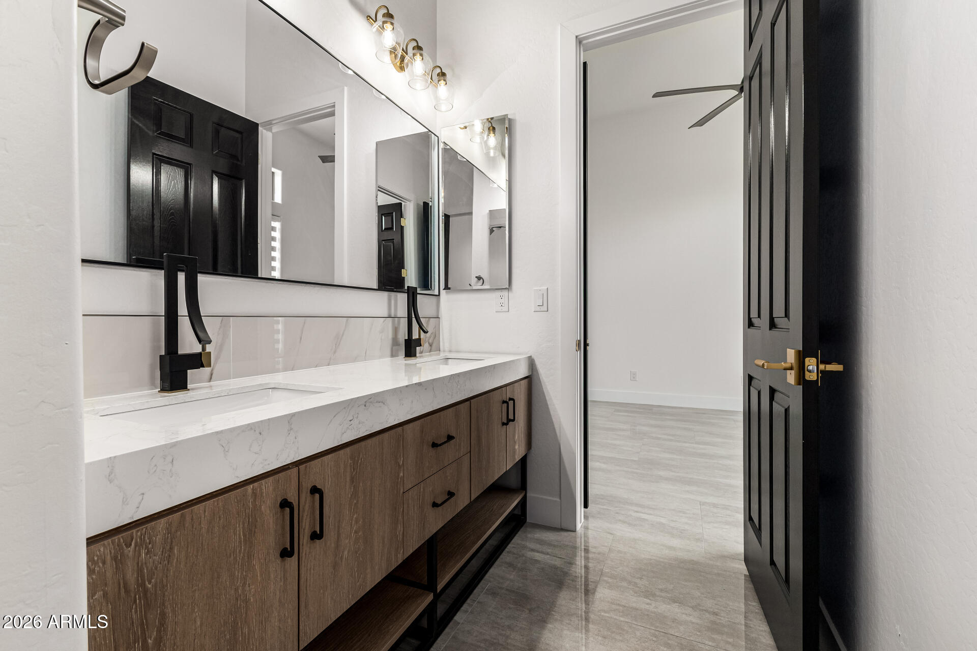 ANTHEM UNIT 24 - Residential