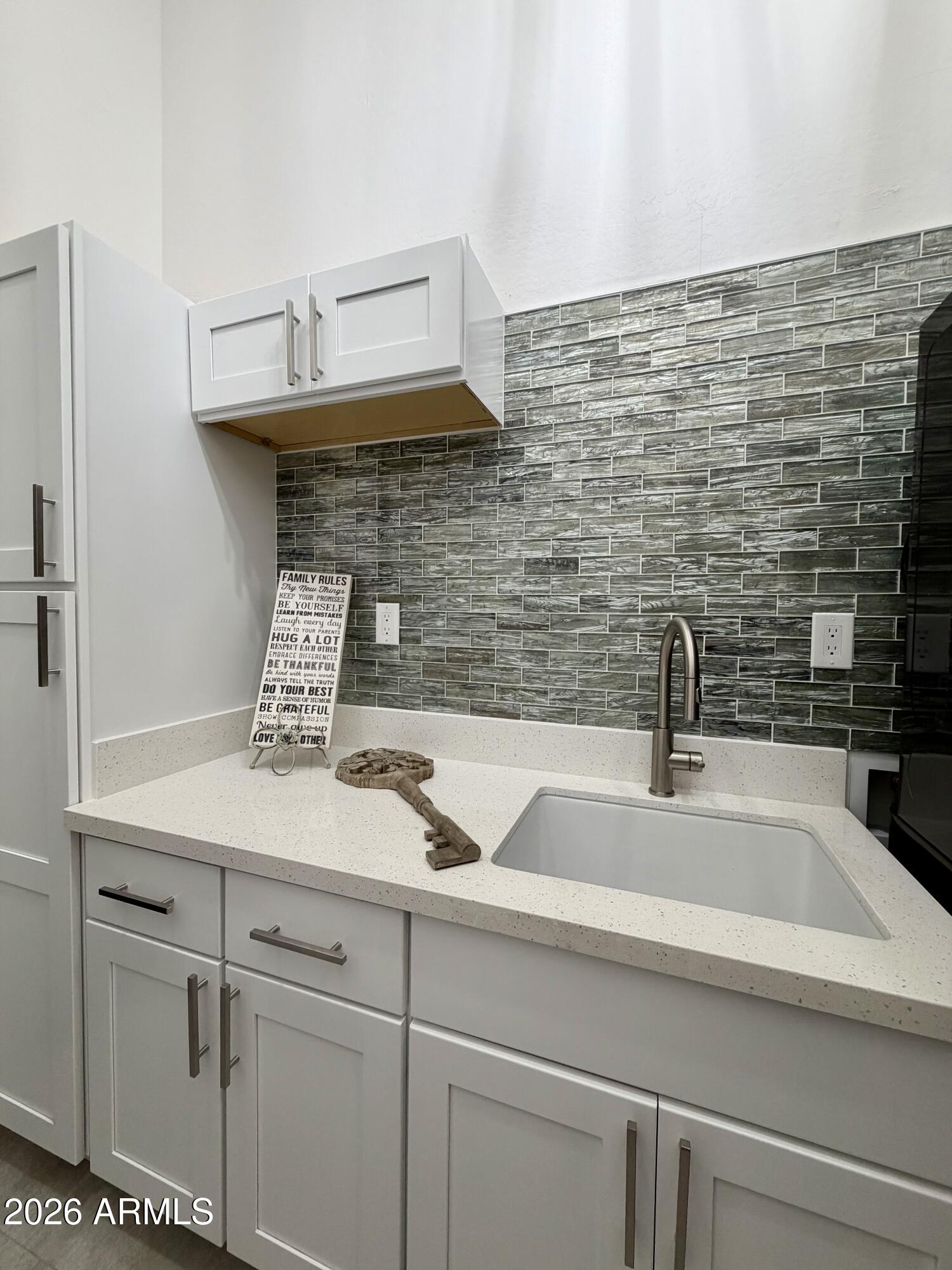 ANTHEM UNIT 24 - Residential