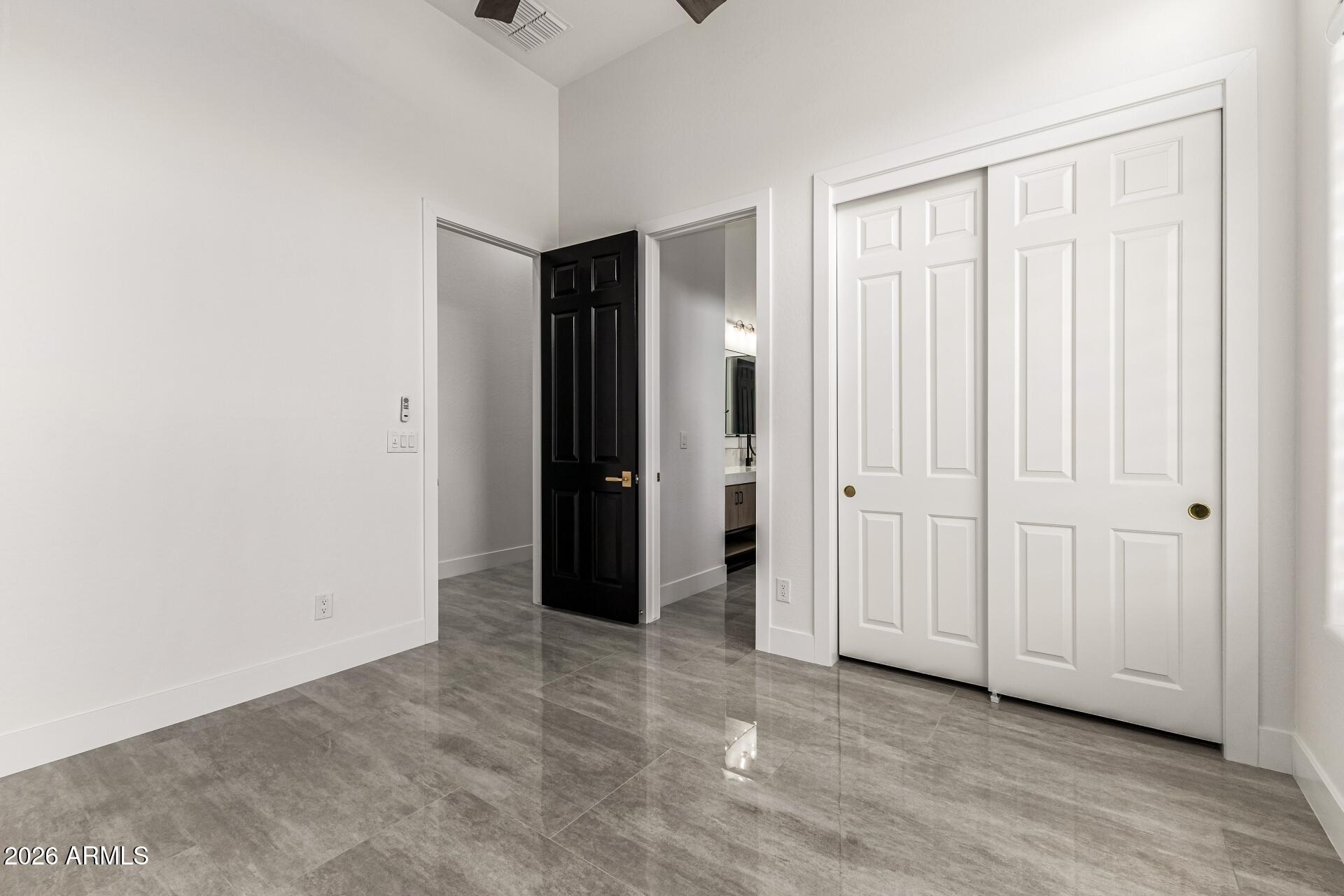 ANTHEM UNIT 24 - Residential