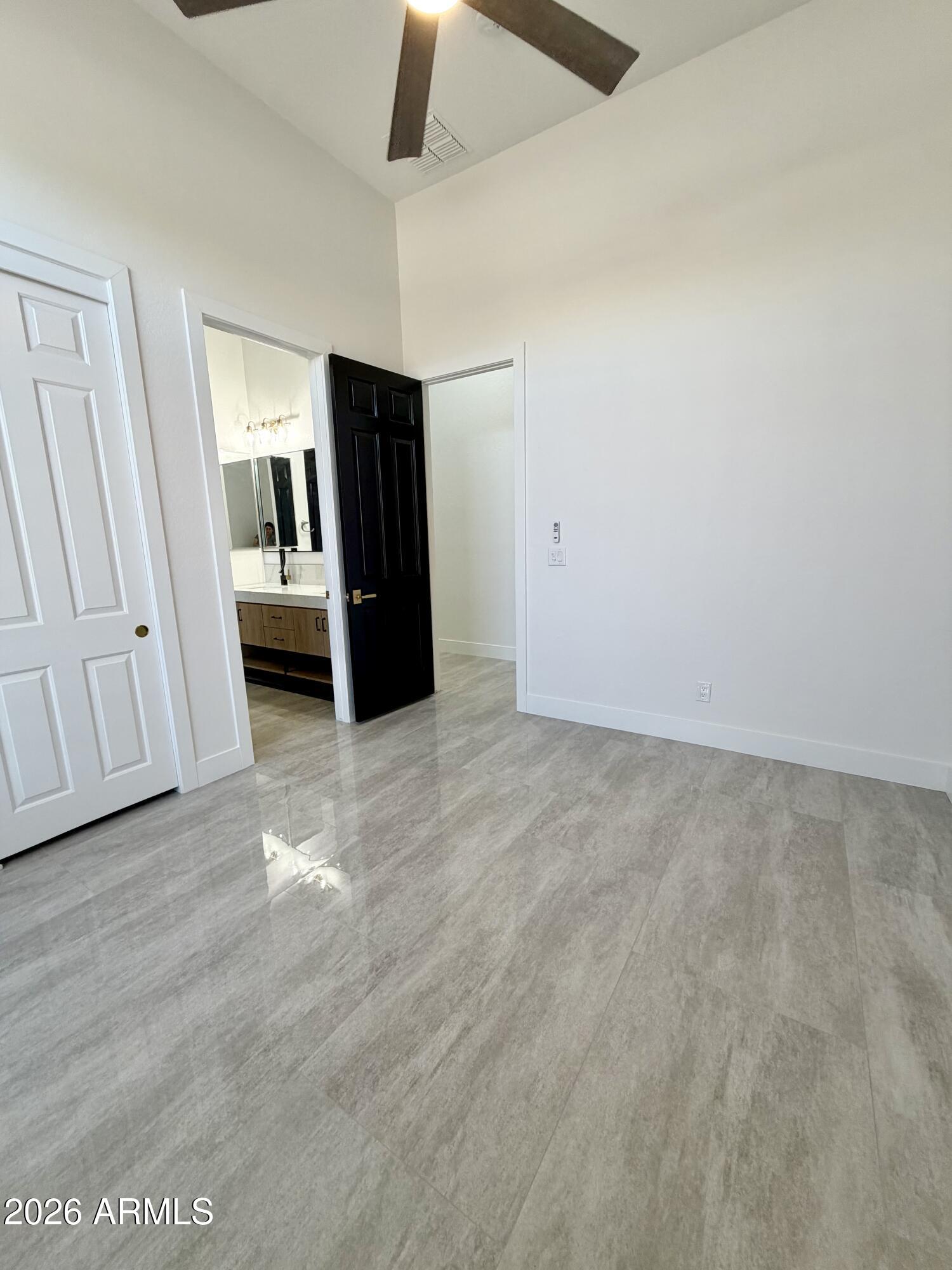 ANTHEM UNIT 24 - Residential