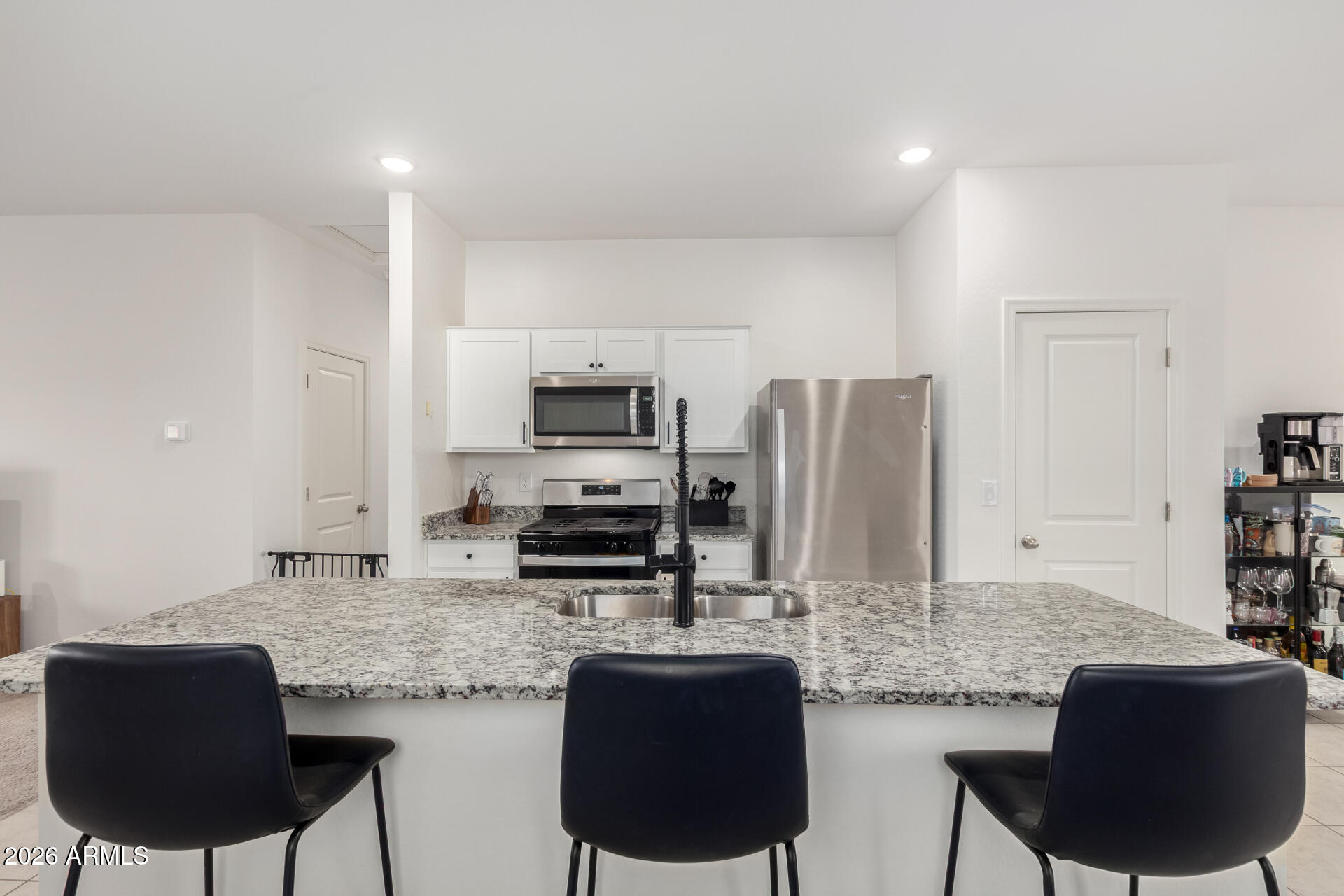 CANYON VIEWS - Residential
