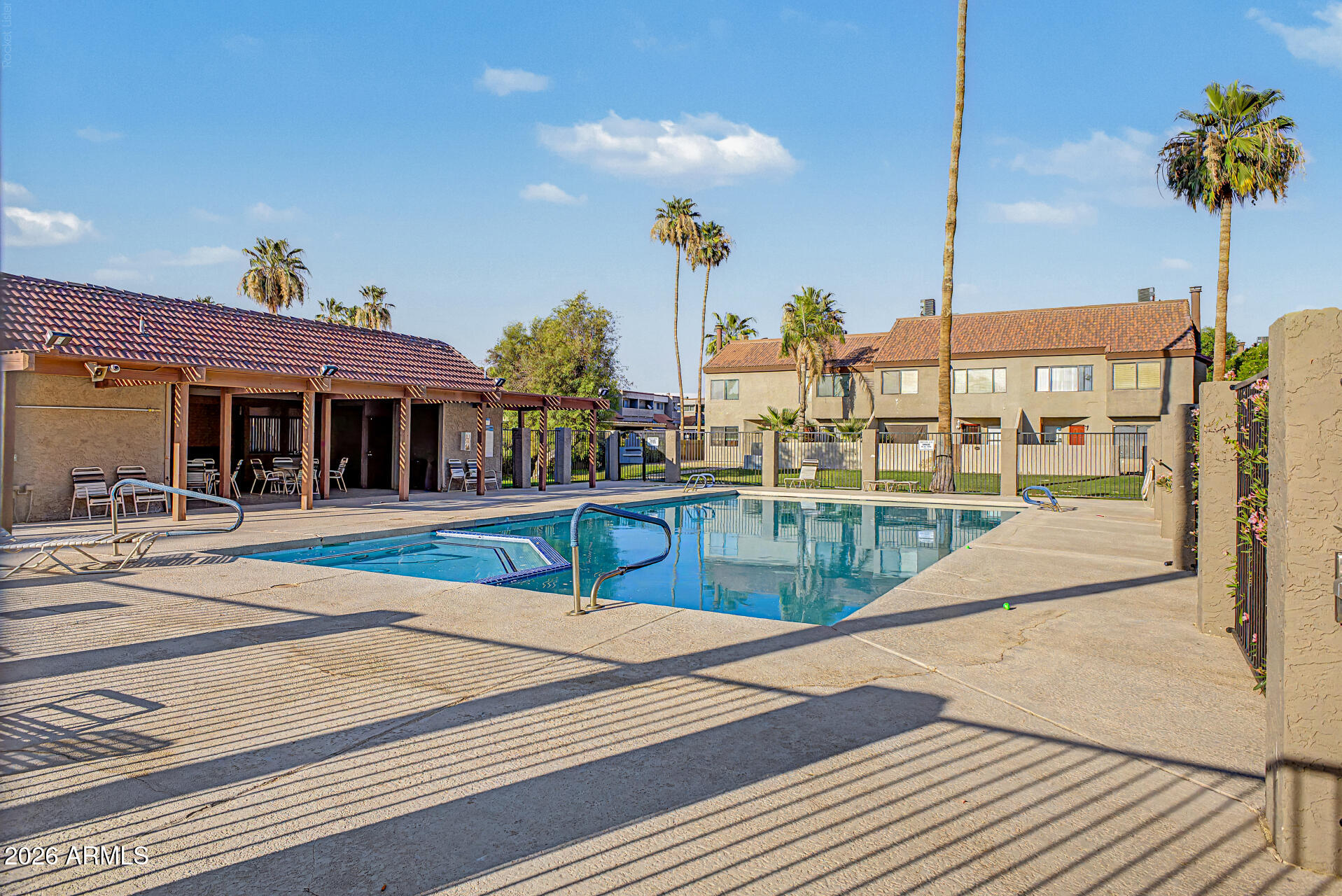 DOBSON GLEN - Residential