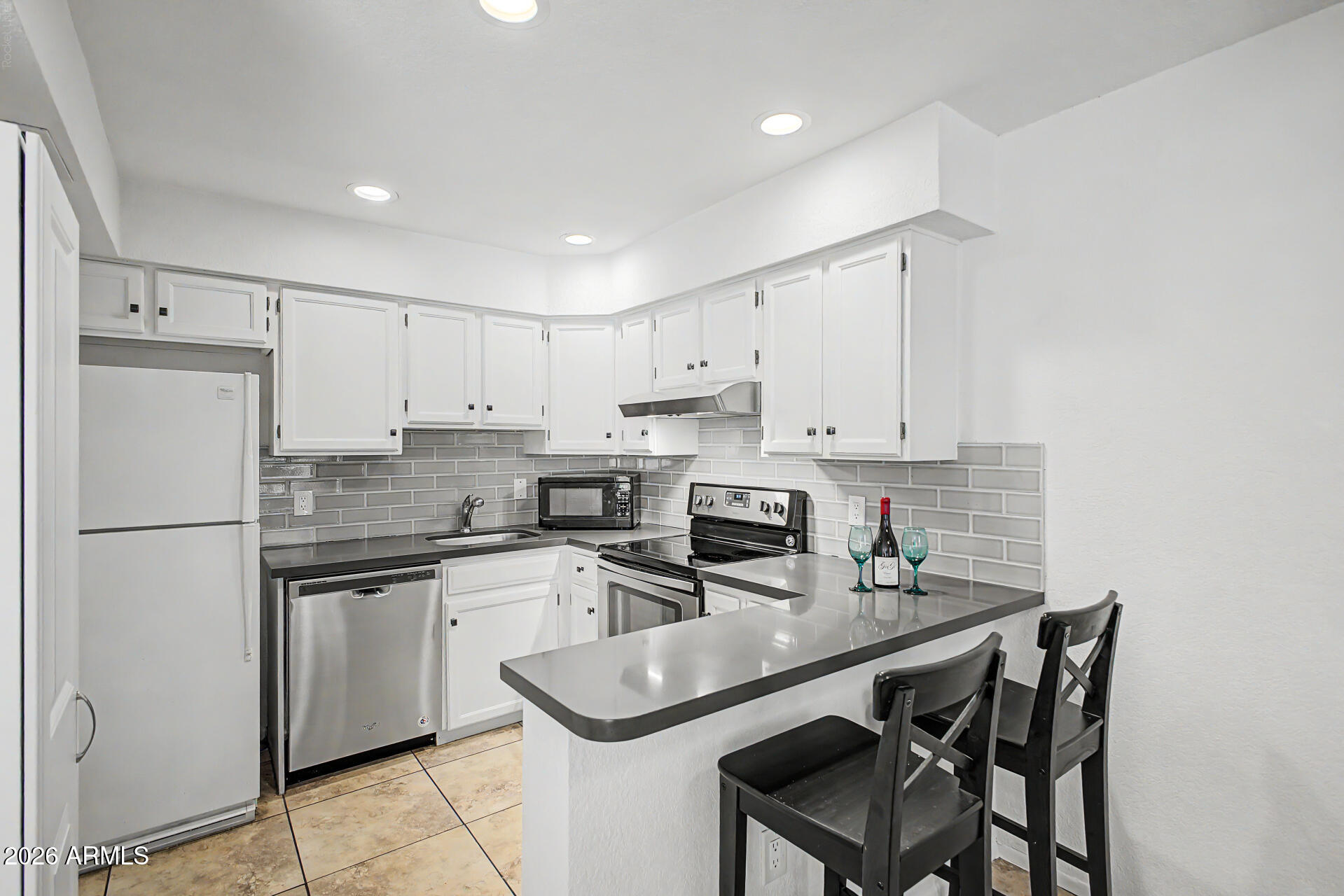 DOBSON GLEN - Residential