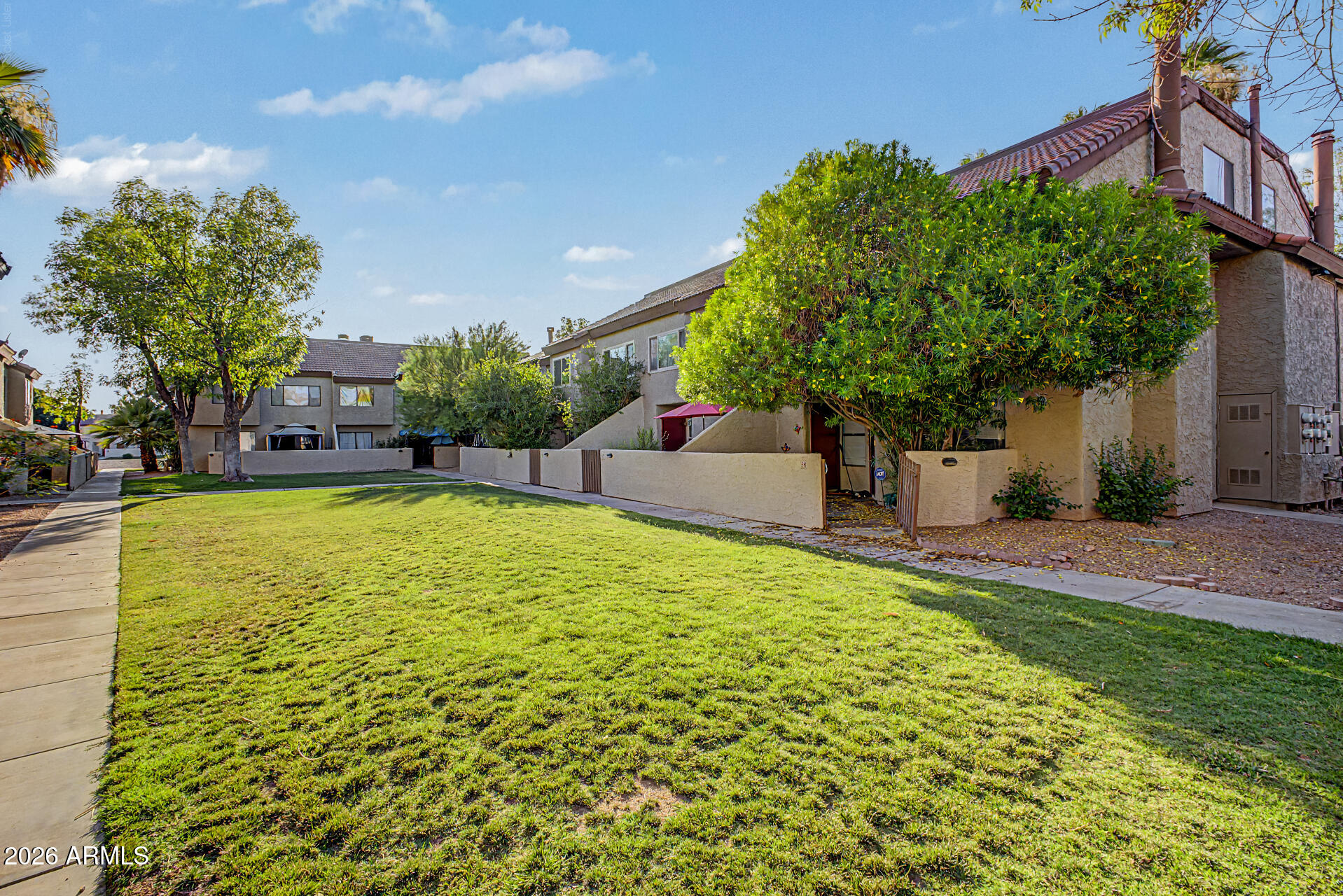 DOBSON GLEN - Residential