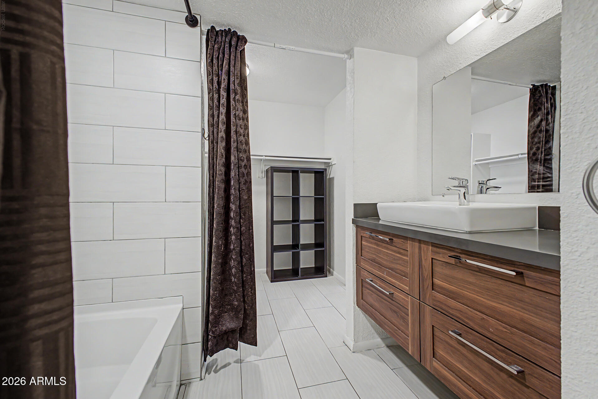DOBSON GLEN - Residential