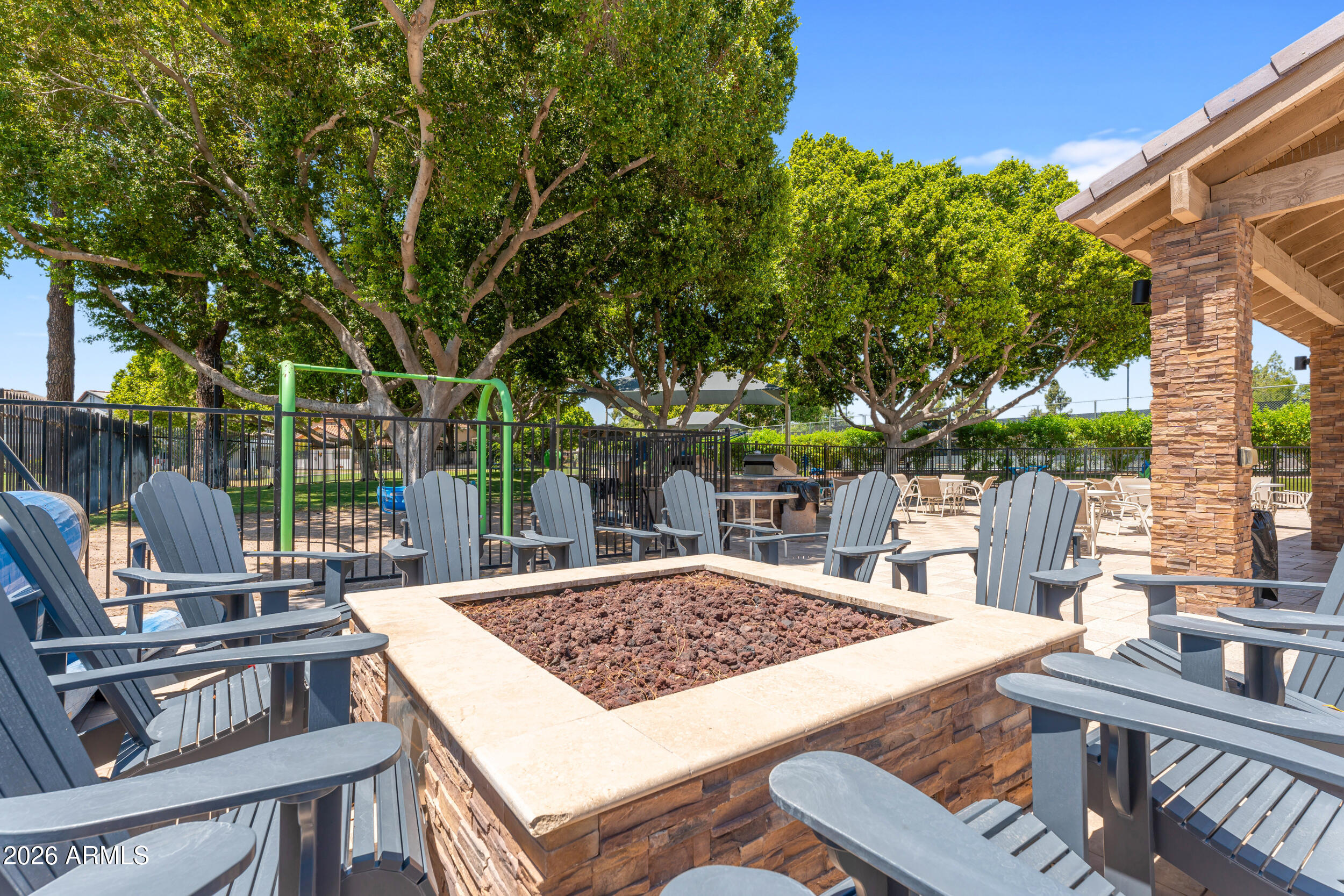 LAKES TRACT R1 - Residential