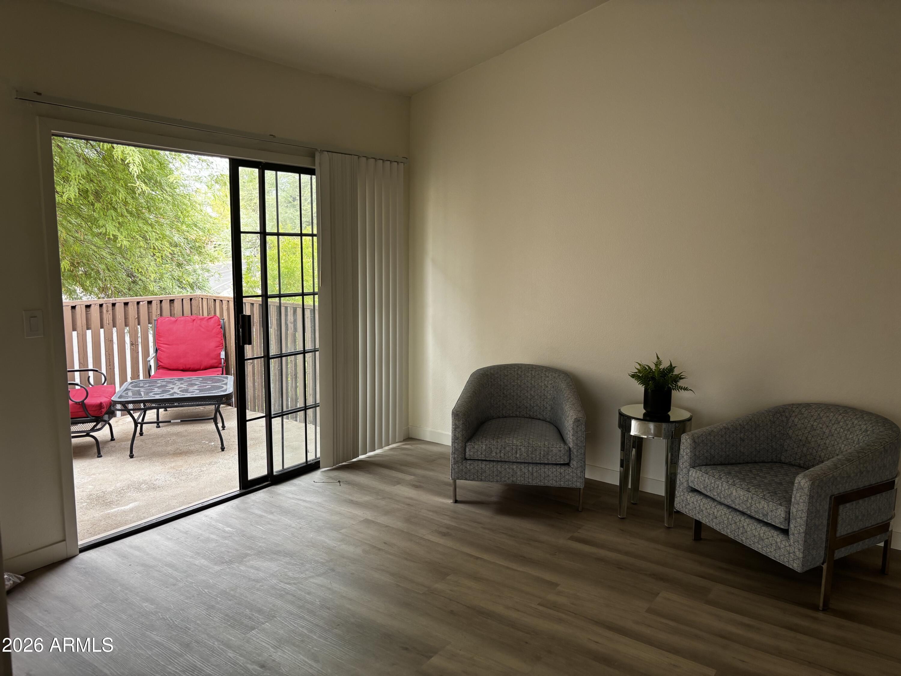 PAPAGO PARK VILLAGE TRACT B - Residential