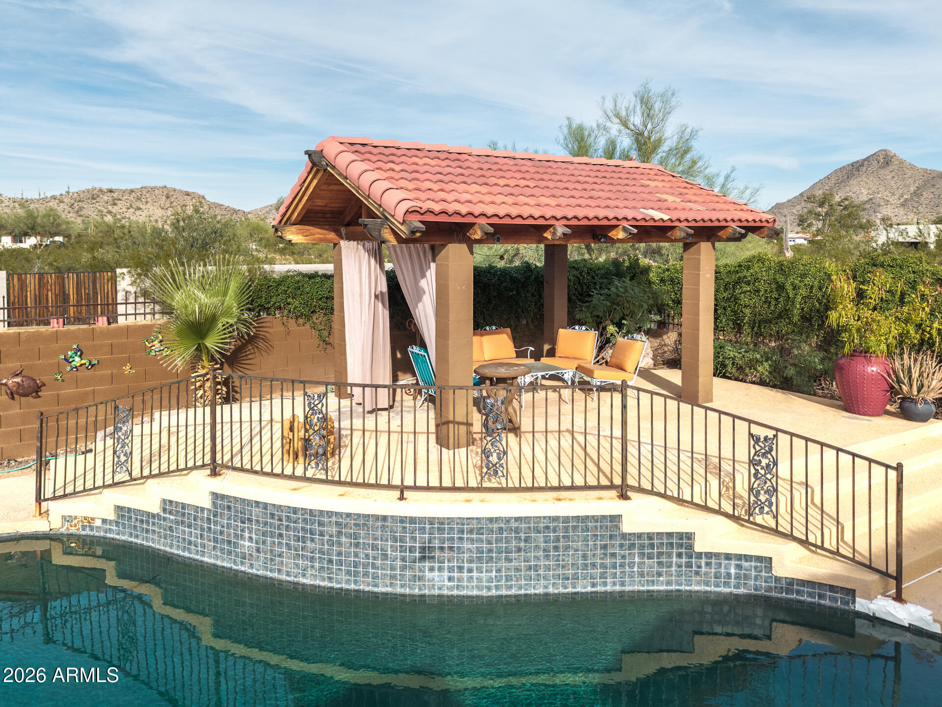 IRONWOOD HILLS ESTATES UNIT TWO - Residential