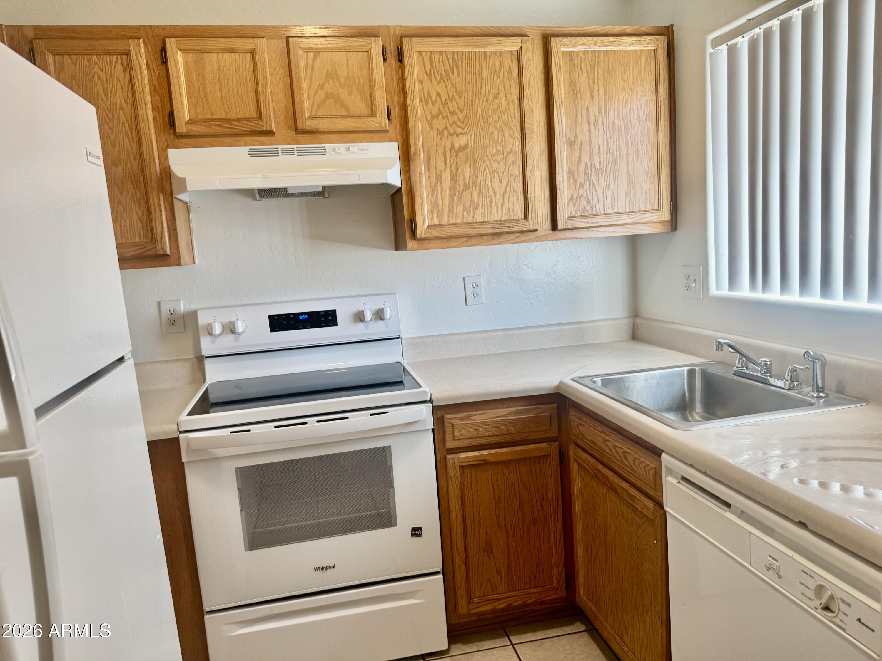 AMD ARIZONA CITY UNIT 5 - Residential Income