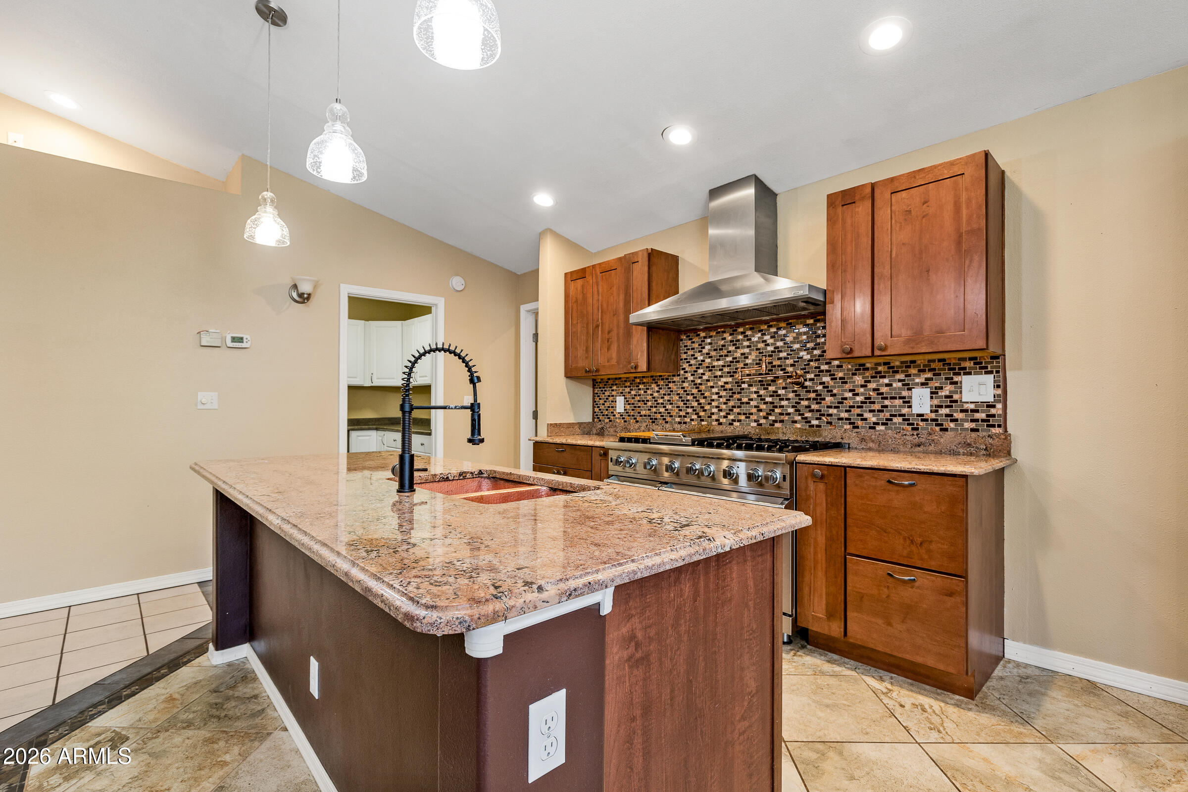 UNIVERSITY HIGHLANDS 1 - Residential