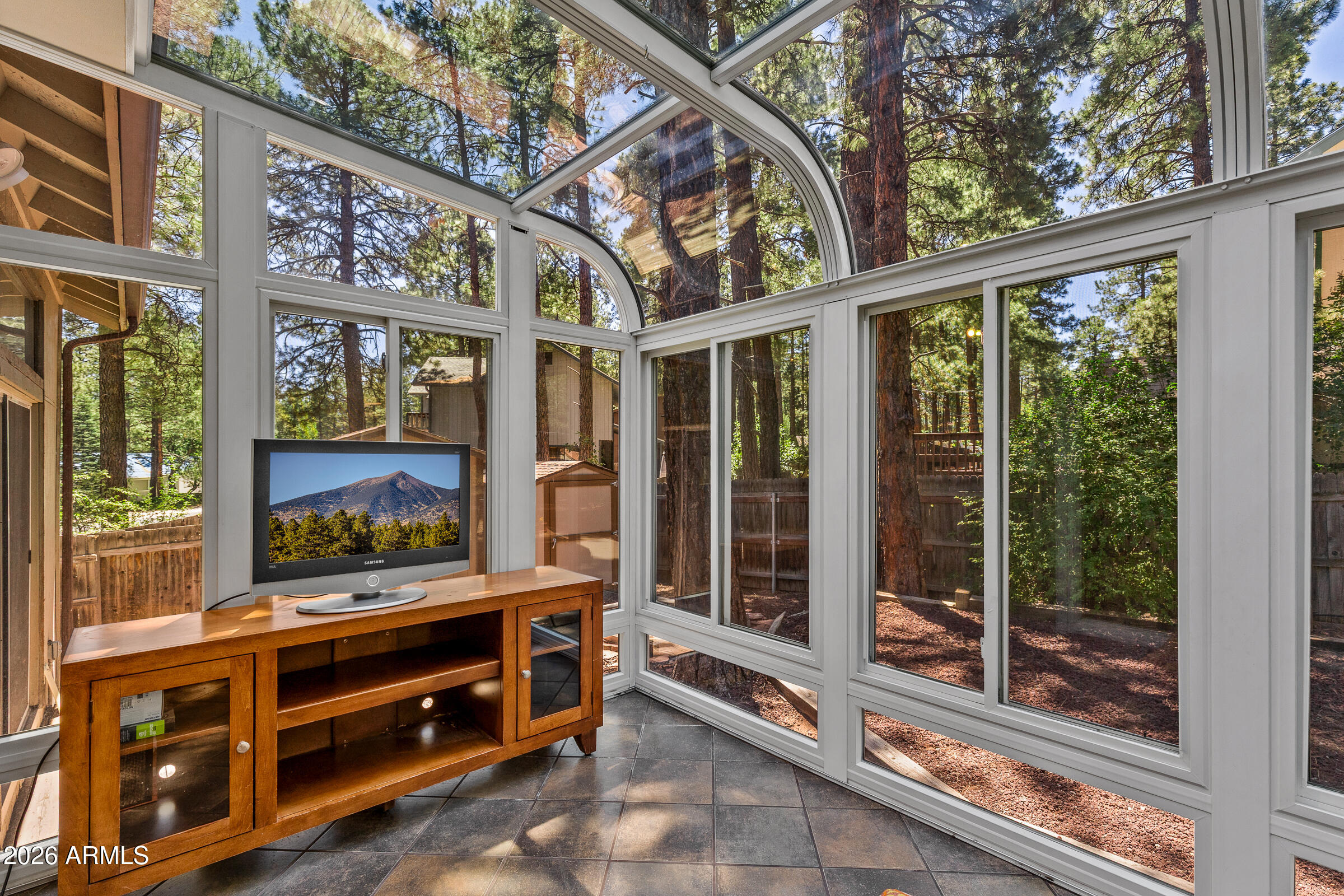 UNIVERSITY HIGHLANDS 1 - Residential