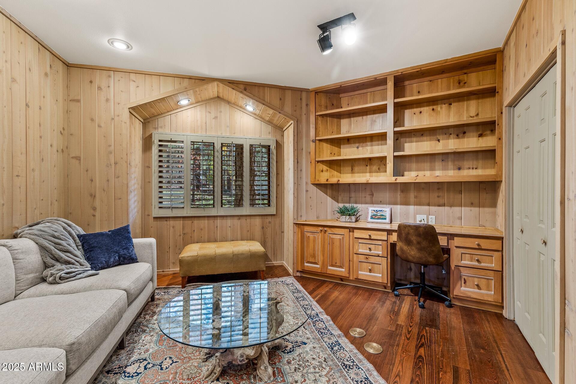 FOREST HIGHLANDS 4 - Residential