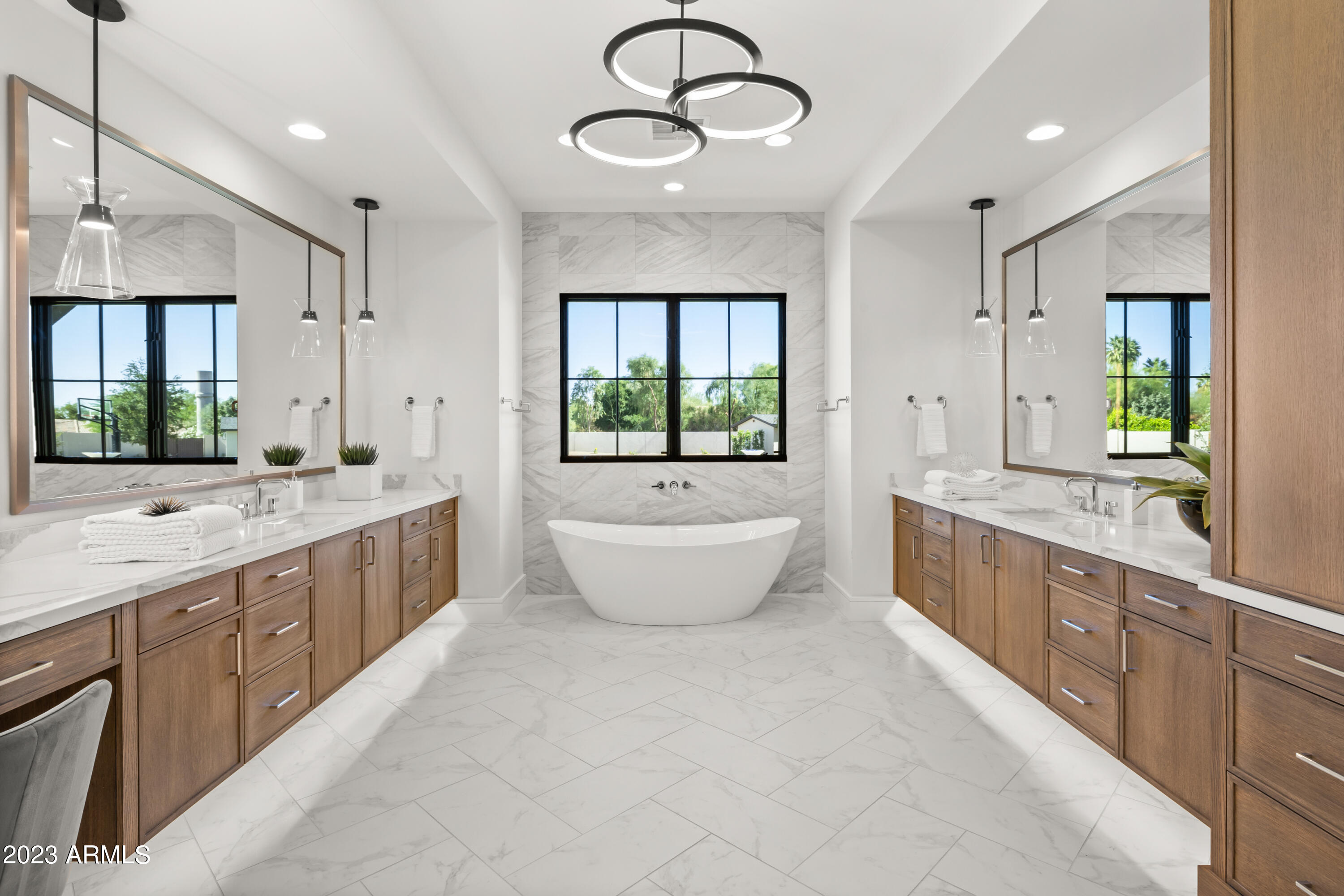 Arcadia Vista Manor - Residential
