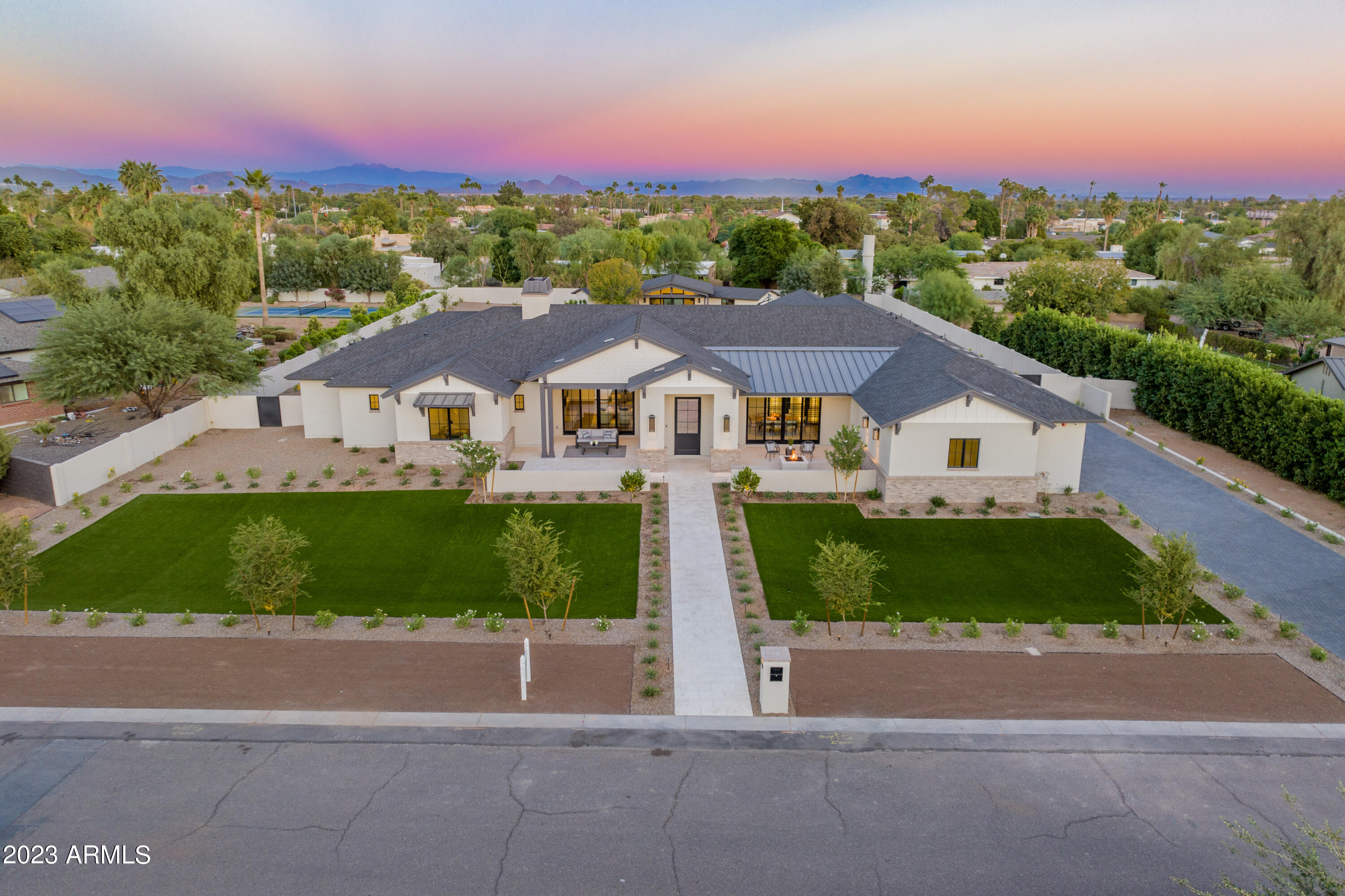Arcadia Vista Manor - Residential