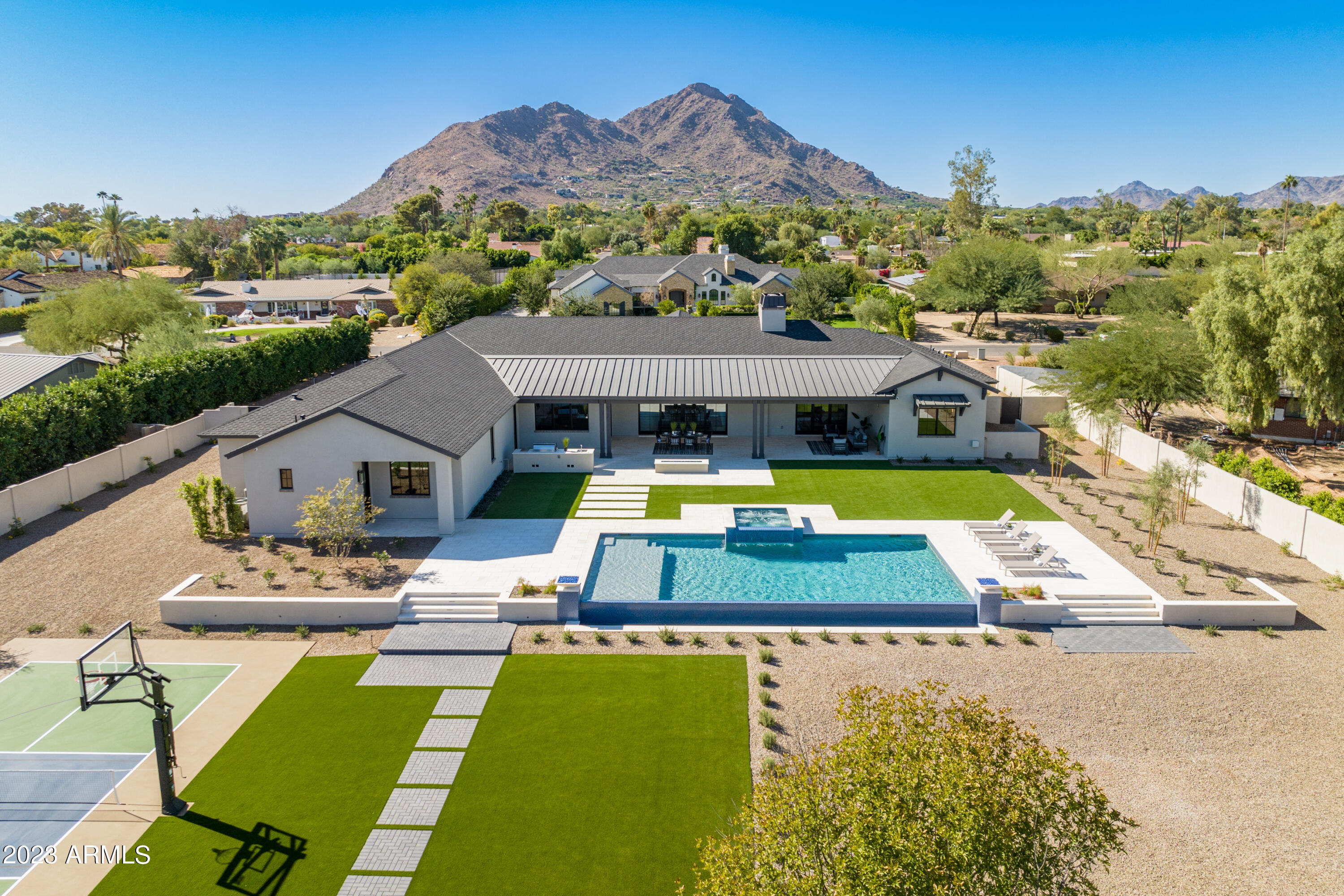 Arcadia Vista Manor - Residential