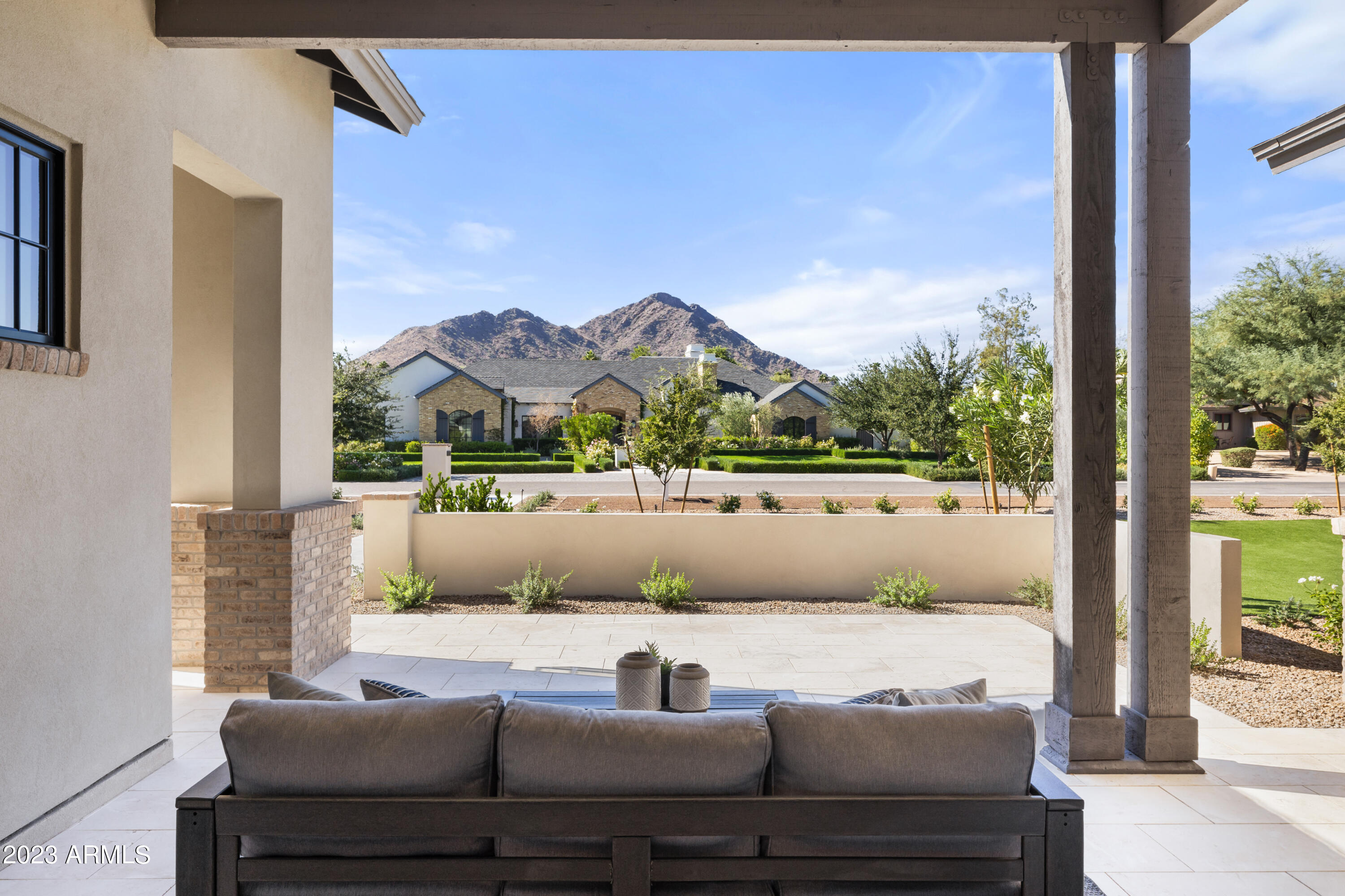 Arcadia Vista Manor - Residential