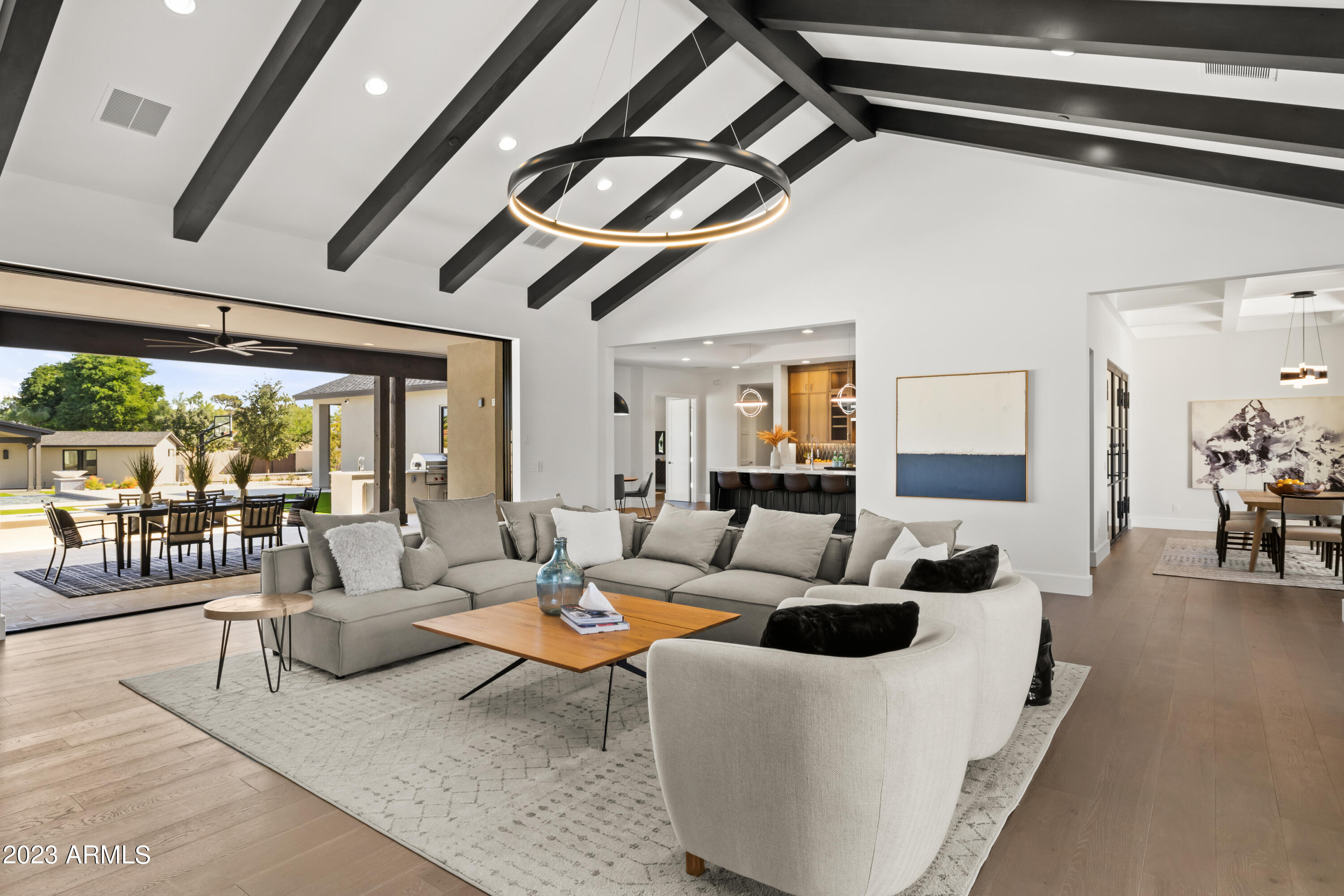 Arcadia Vista Manor - Residential