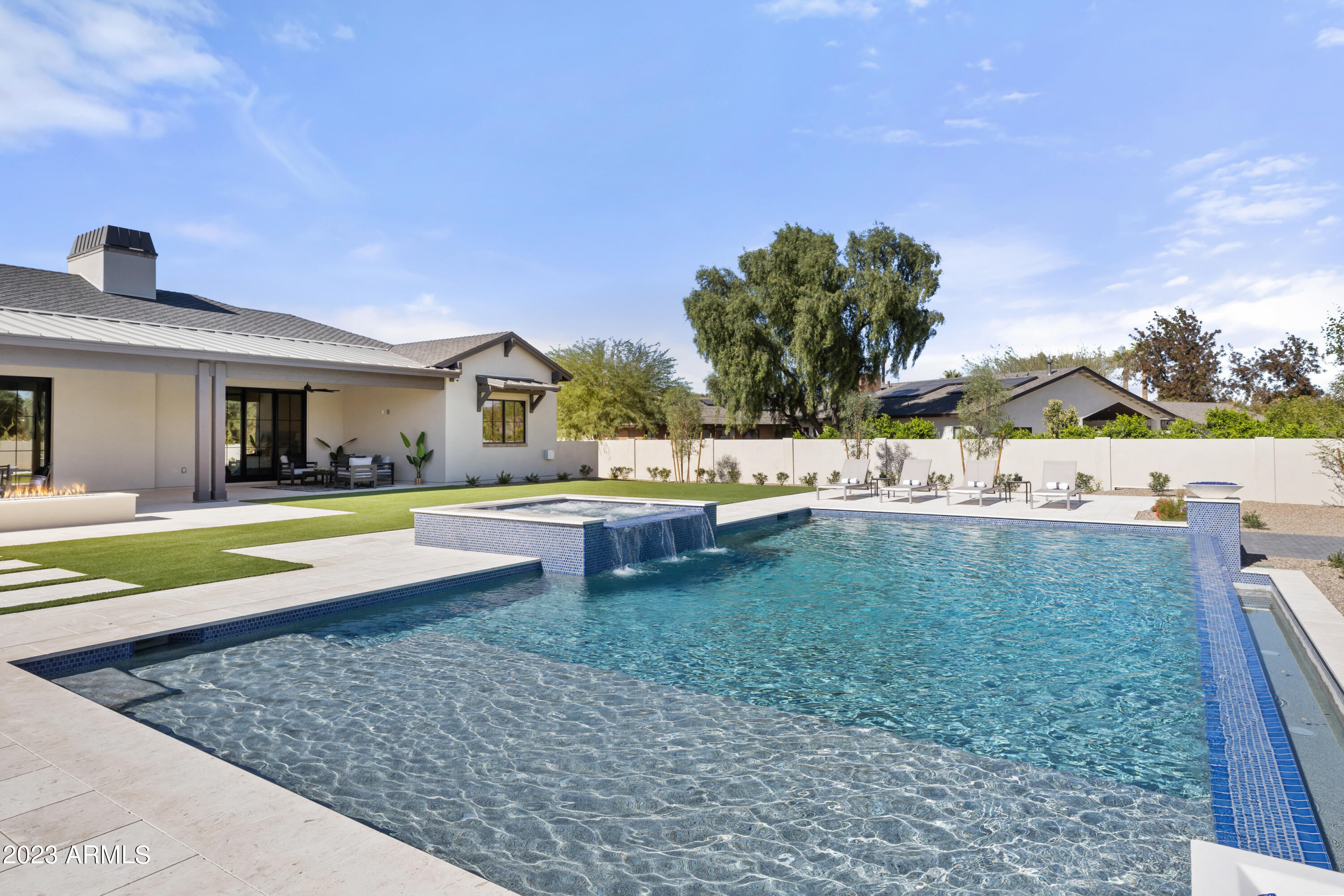 Arcadia Vista Manor - Residential