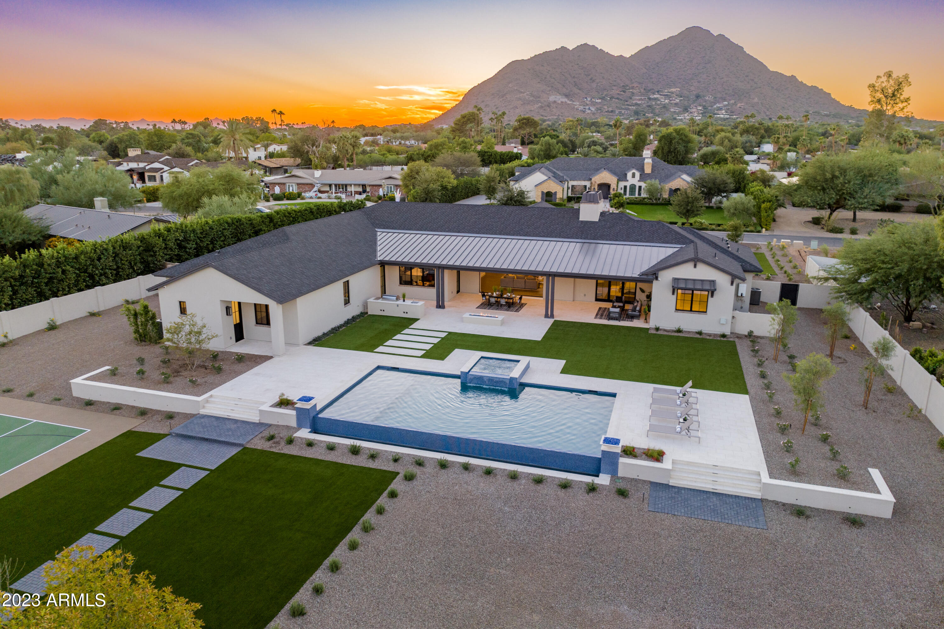 Arcadia Vista Manor - Residential