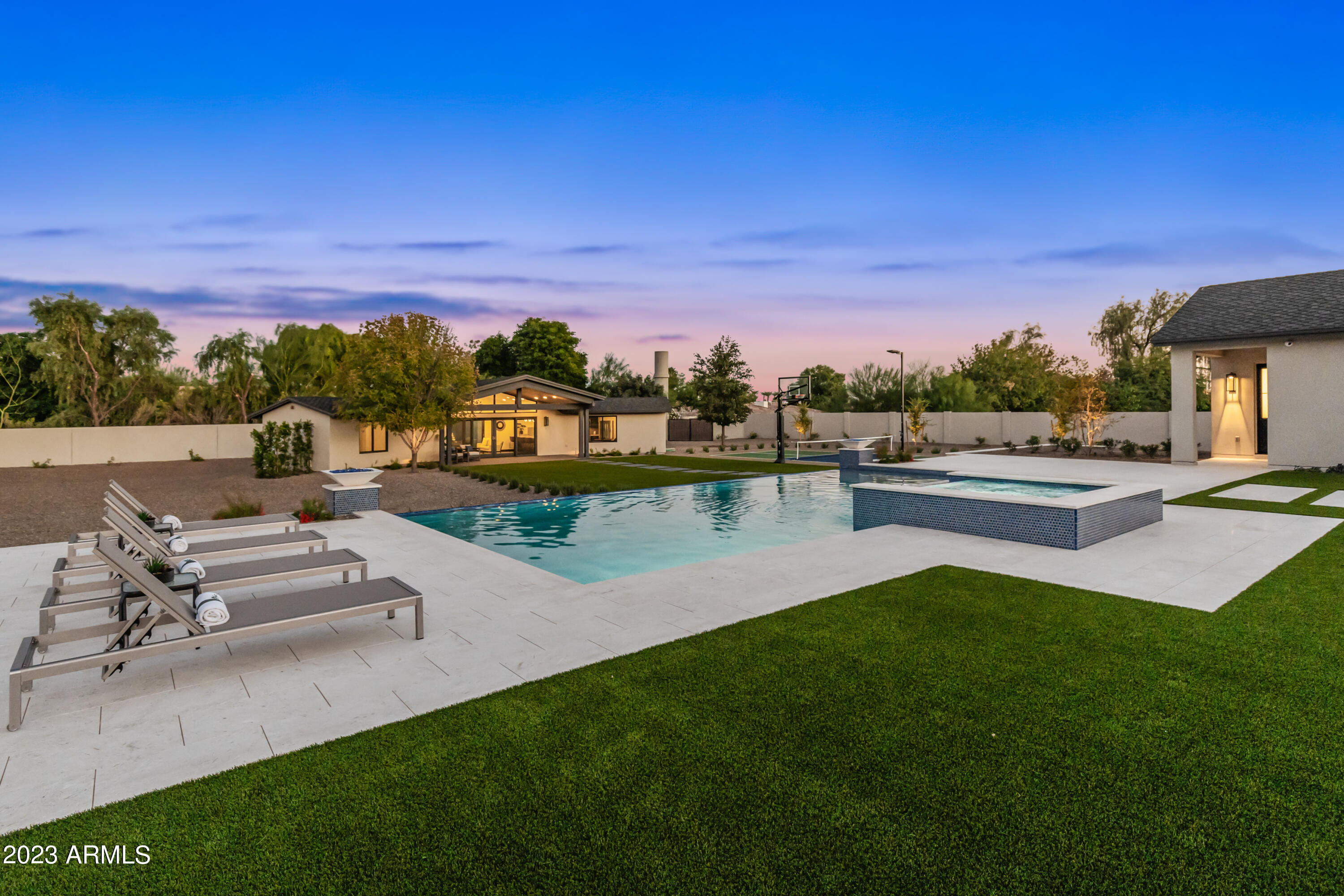 Arcadia Vista Manor - Residential