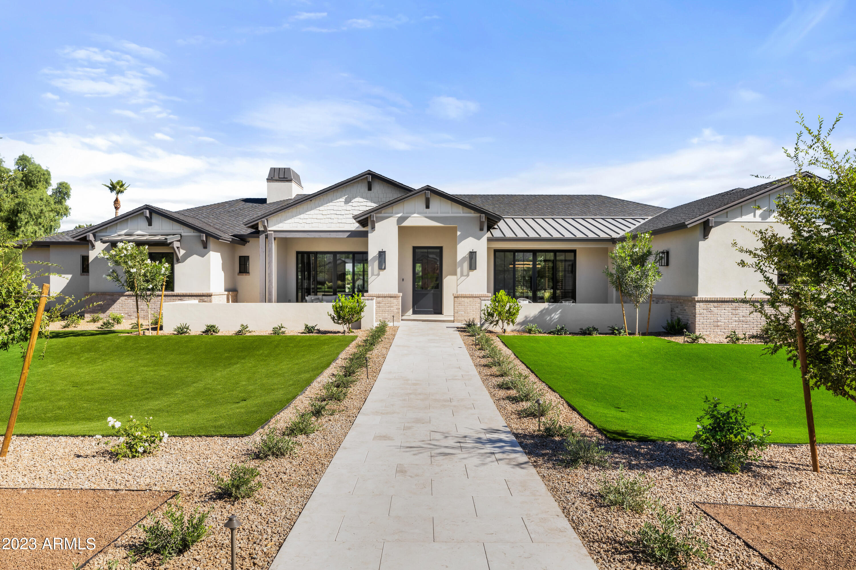 Arcadia Vista Manor - Residential