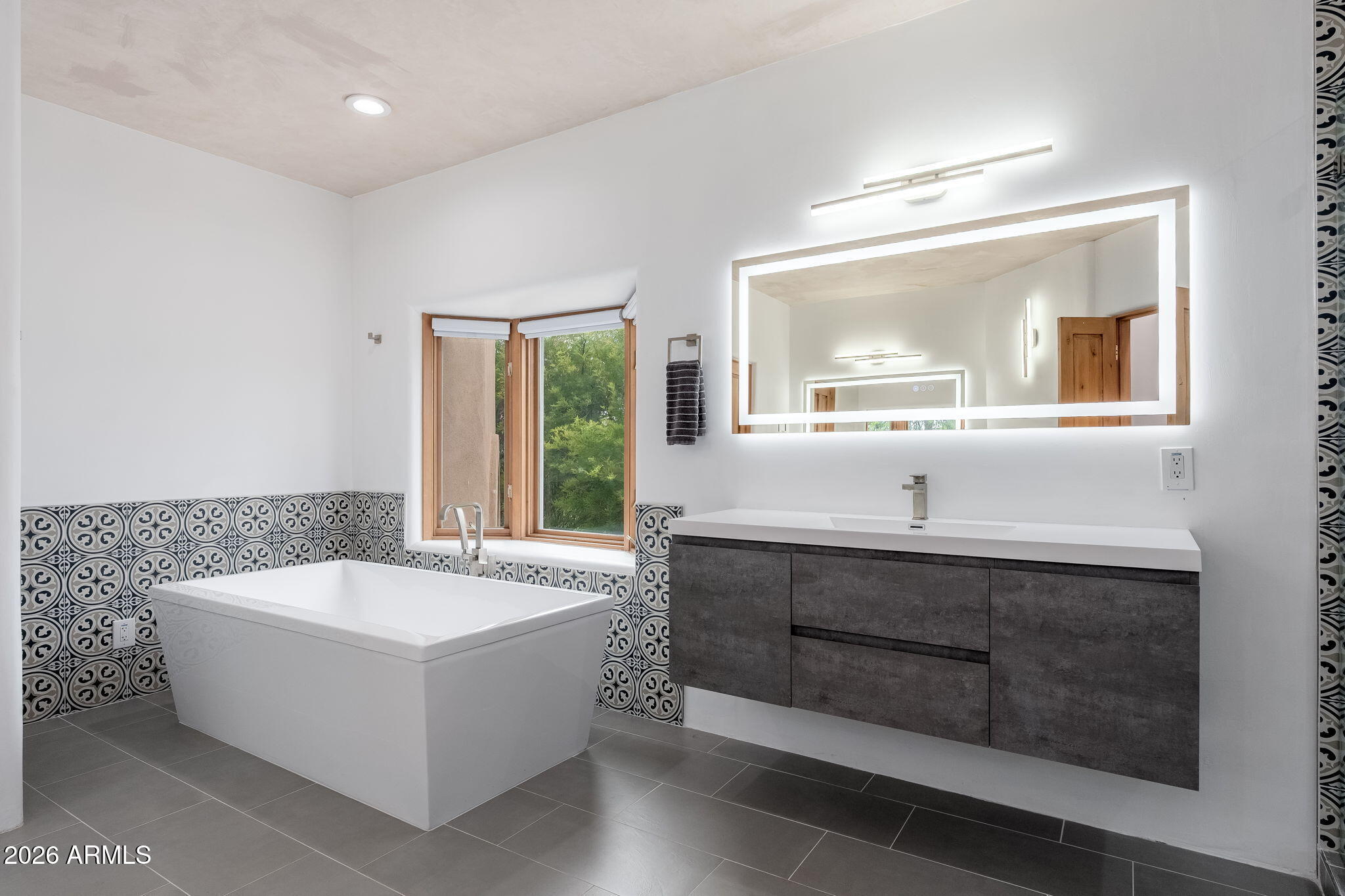 CANDLEWOOD ESTATES - Residential