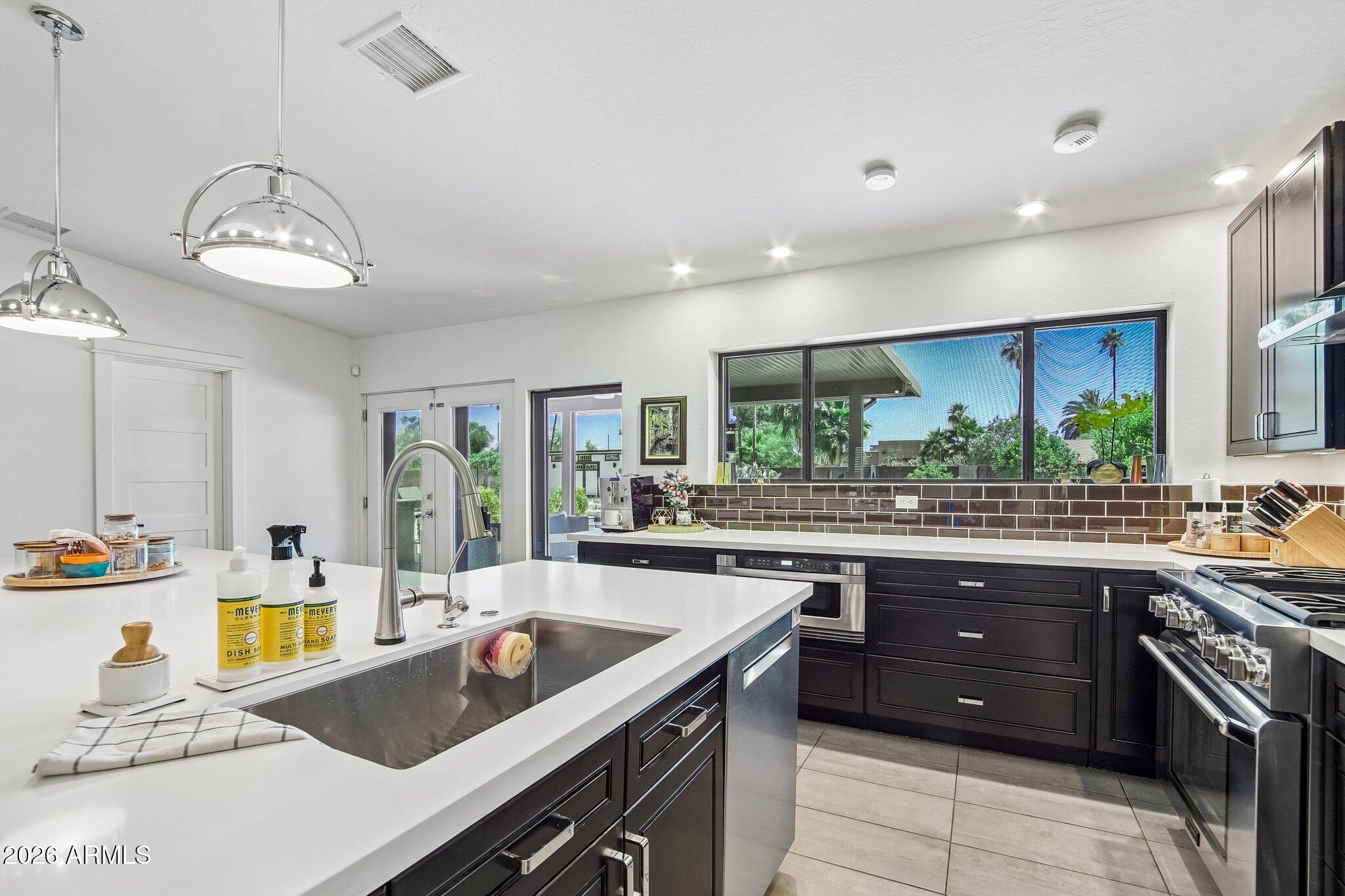 DESERT ESTATES - Residential