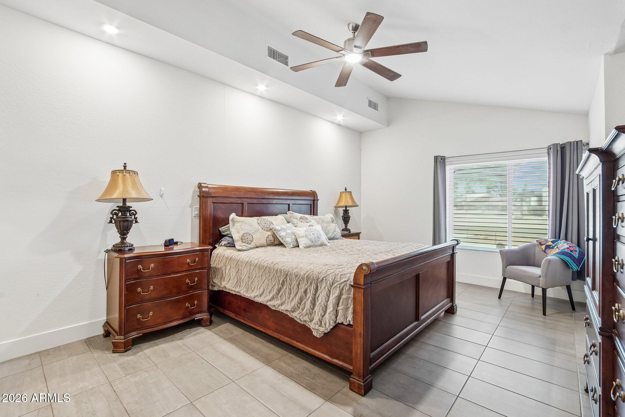 DESERT ESTATES - Residential