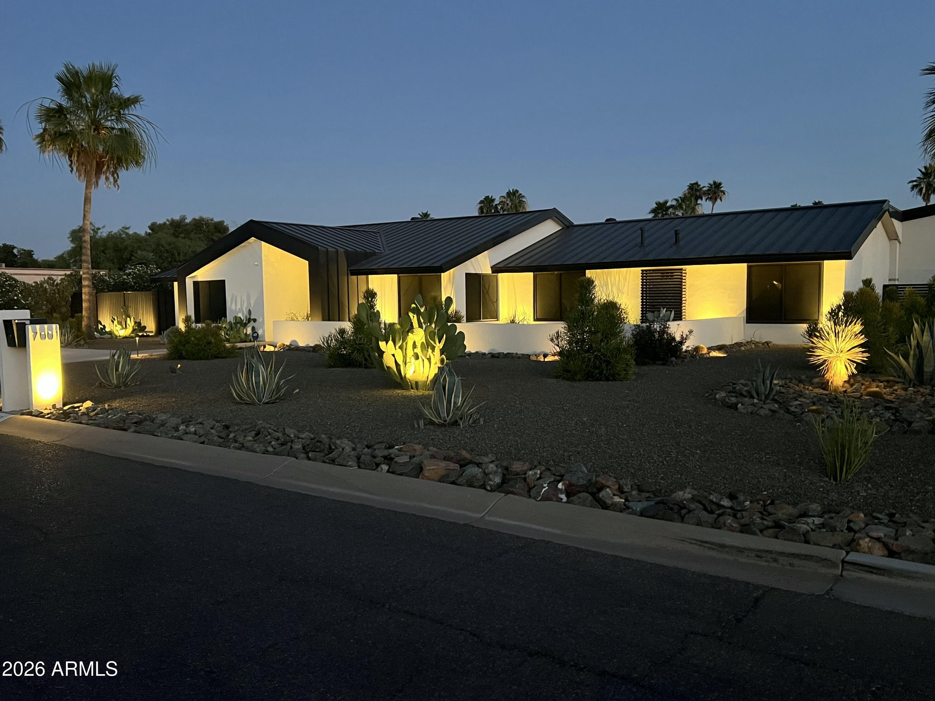 DESERT ESTATES - Residential