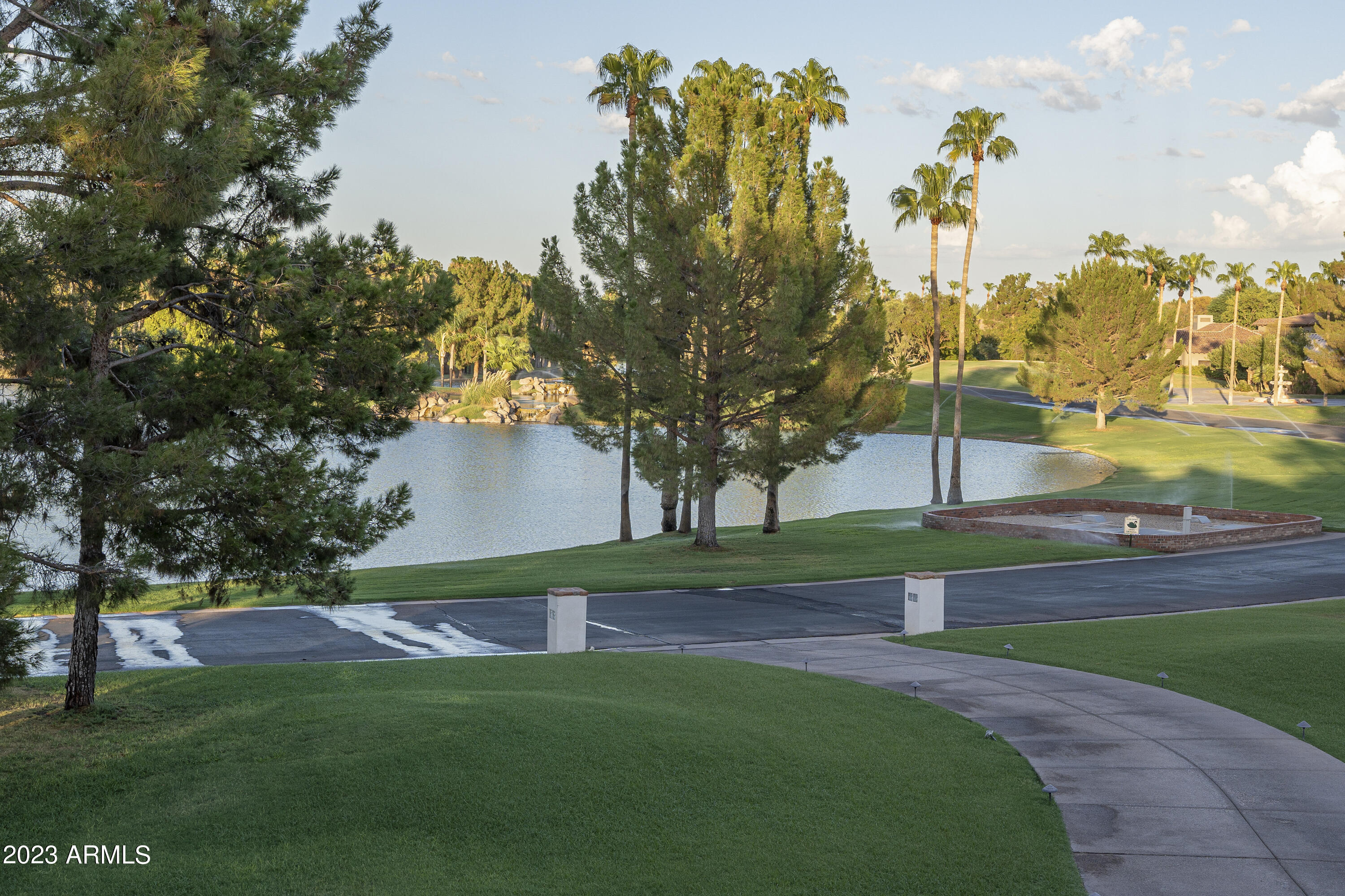 OAKWOOD HILLS SUBDIVISION RE-AMD LOT 1-33 TR A-D - Residential