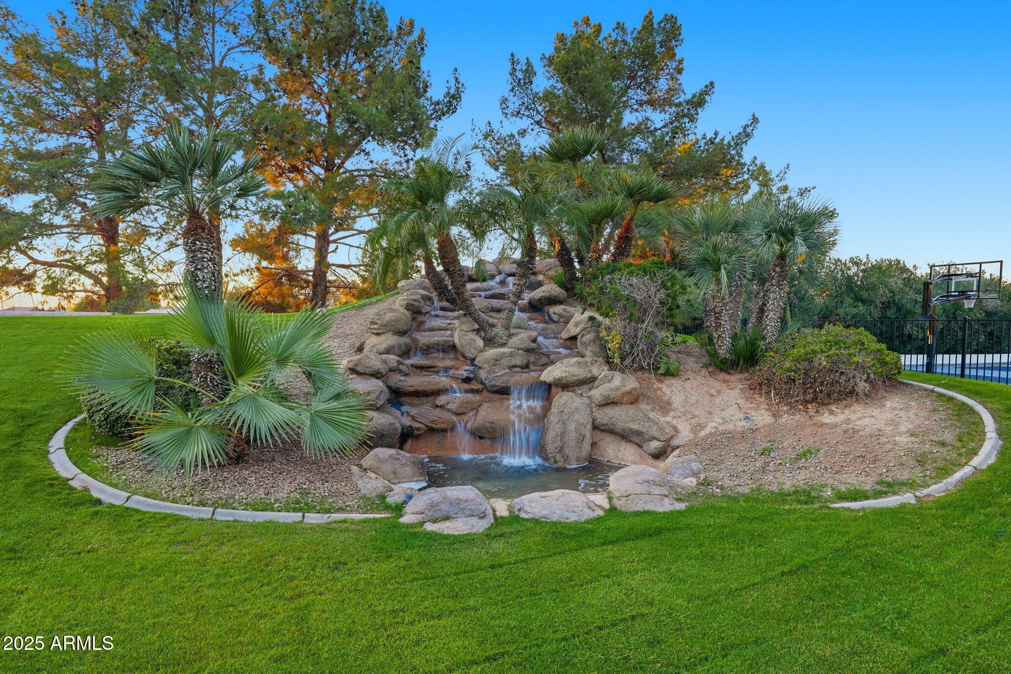 OAKWOOD HILLS SUBDIVISION RE-AMD LOT 1-33 TR A-D - Residential
