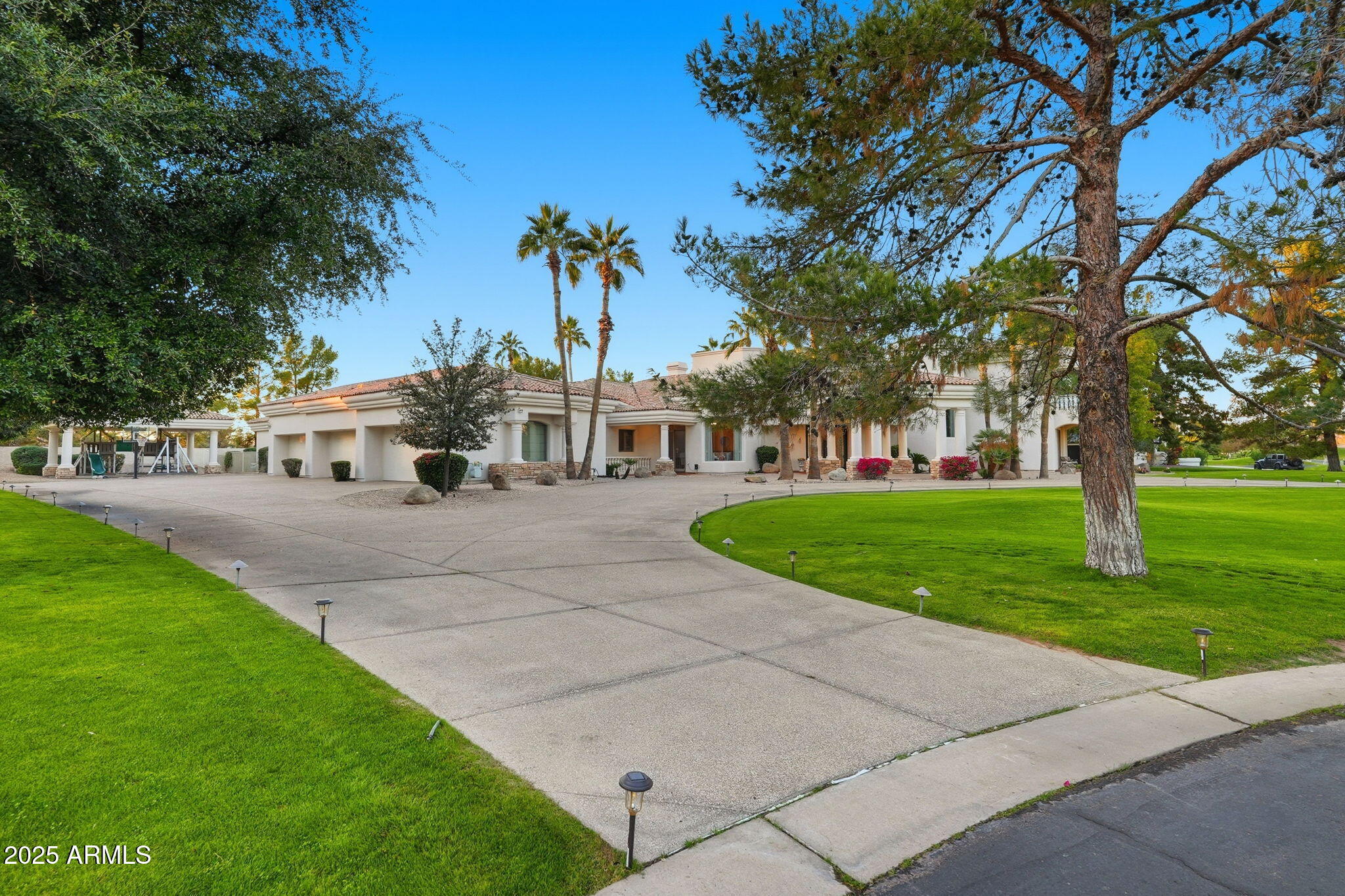 OAKWOOD HILLS SUBDIVISION RE-AMD LOT 1-33 TR A-D - Residential