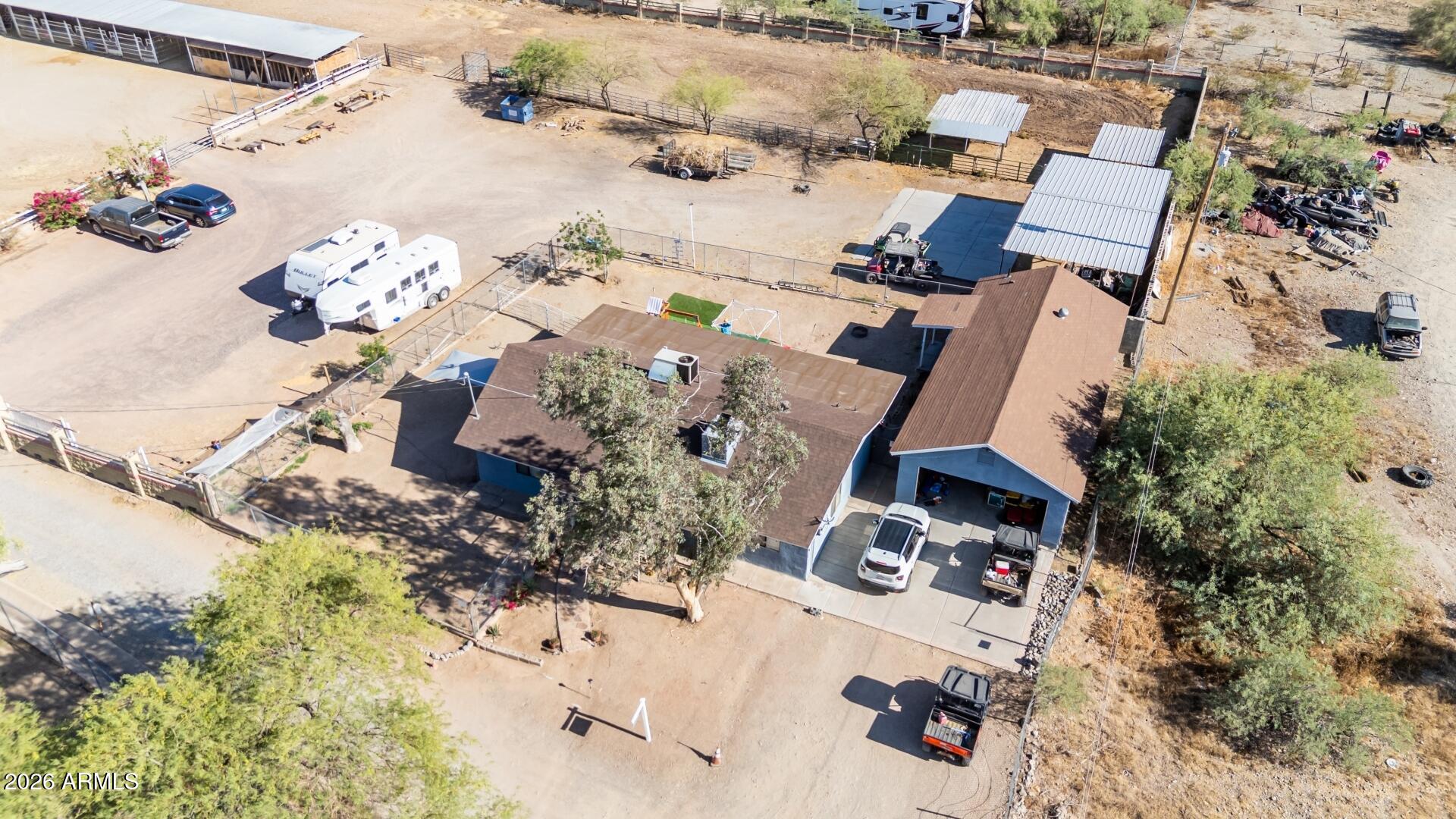 LAS LOMAS - Residential