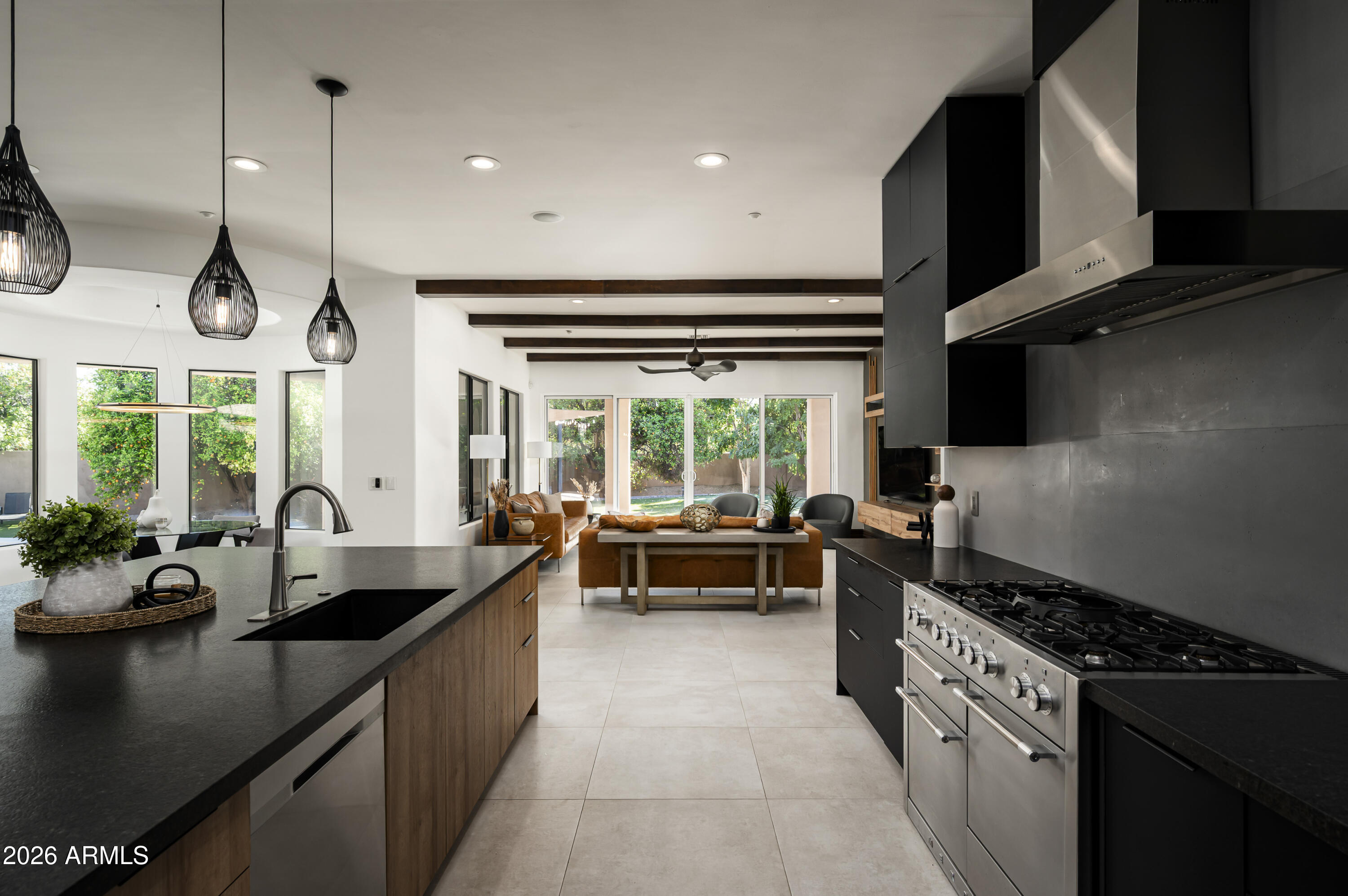 VISTA ESTANCIA - Residential