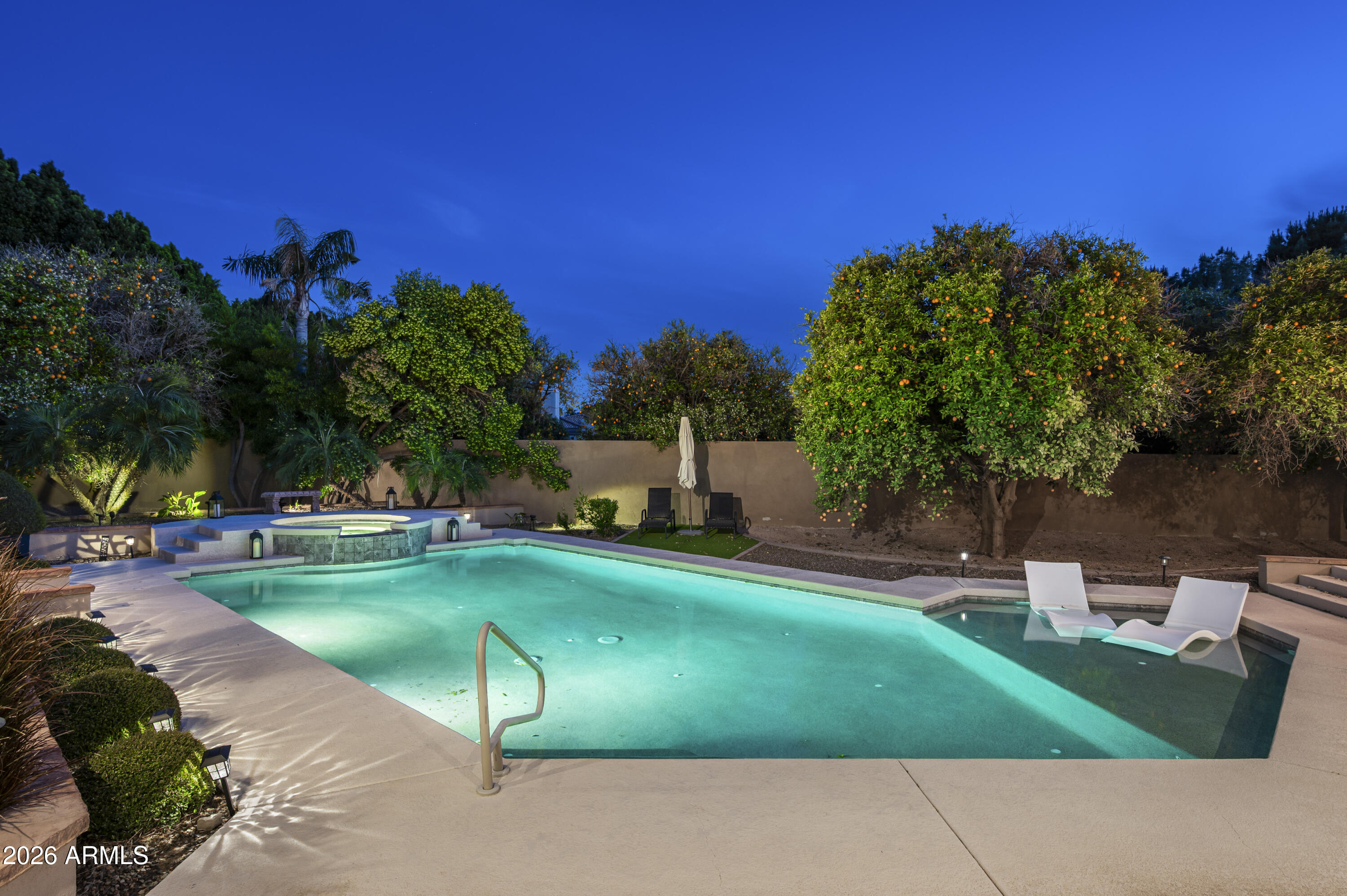 VISTA ESTANCIA - Residential