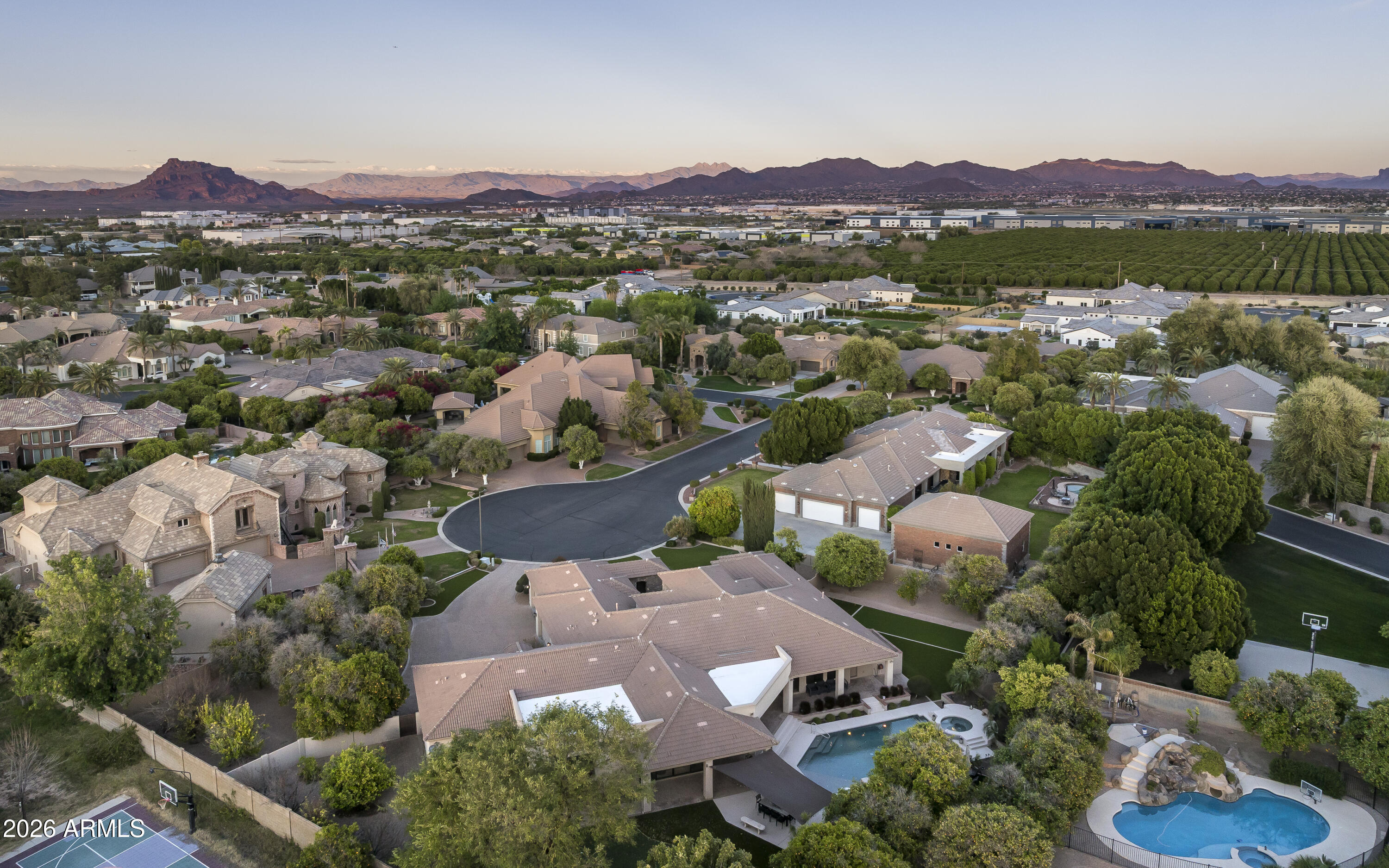 VISTA ESTANCIA - Residential