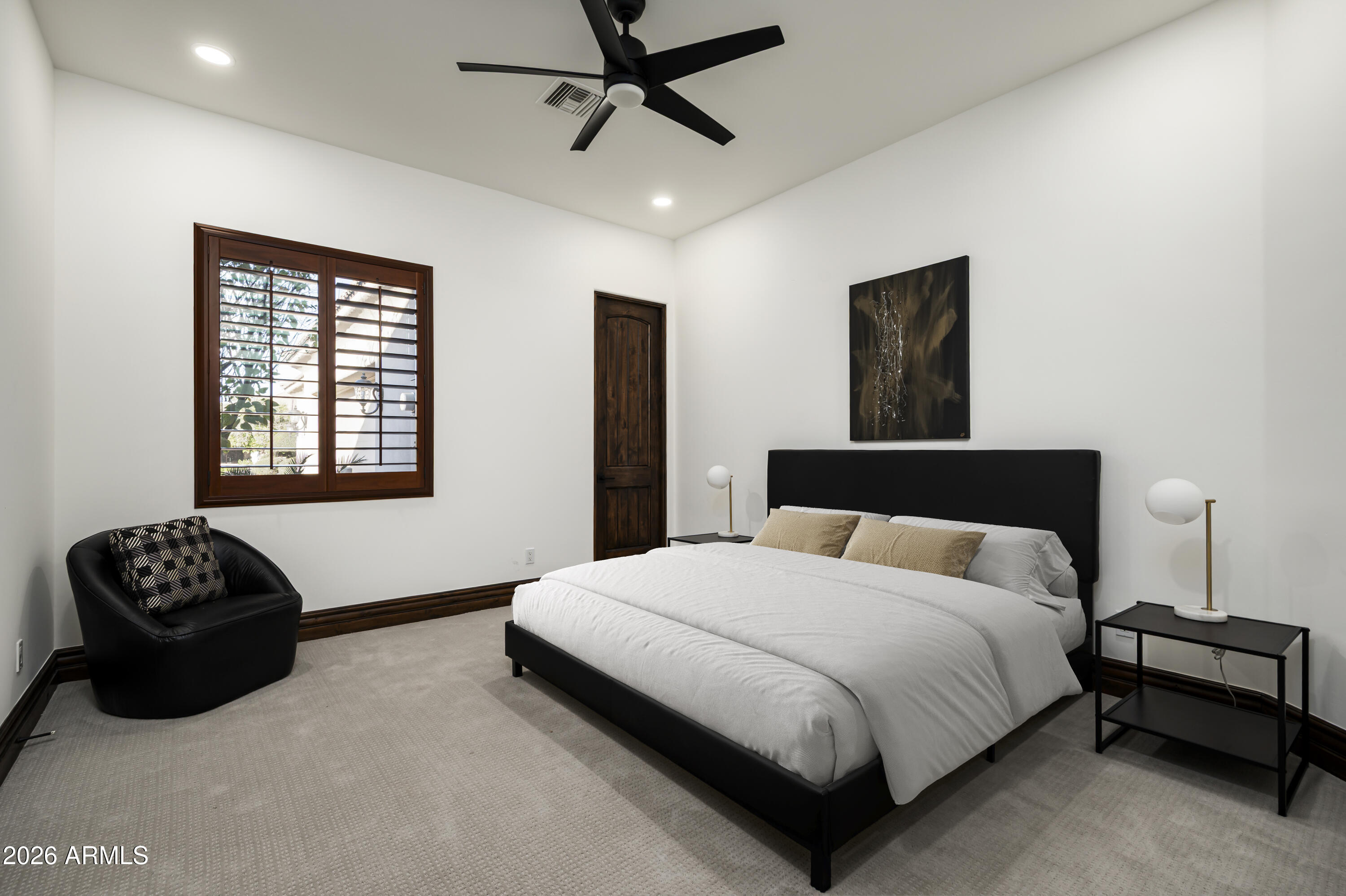 VISTA ESTANCIA - Residential