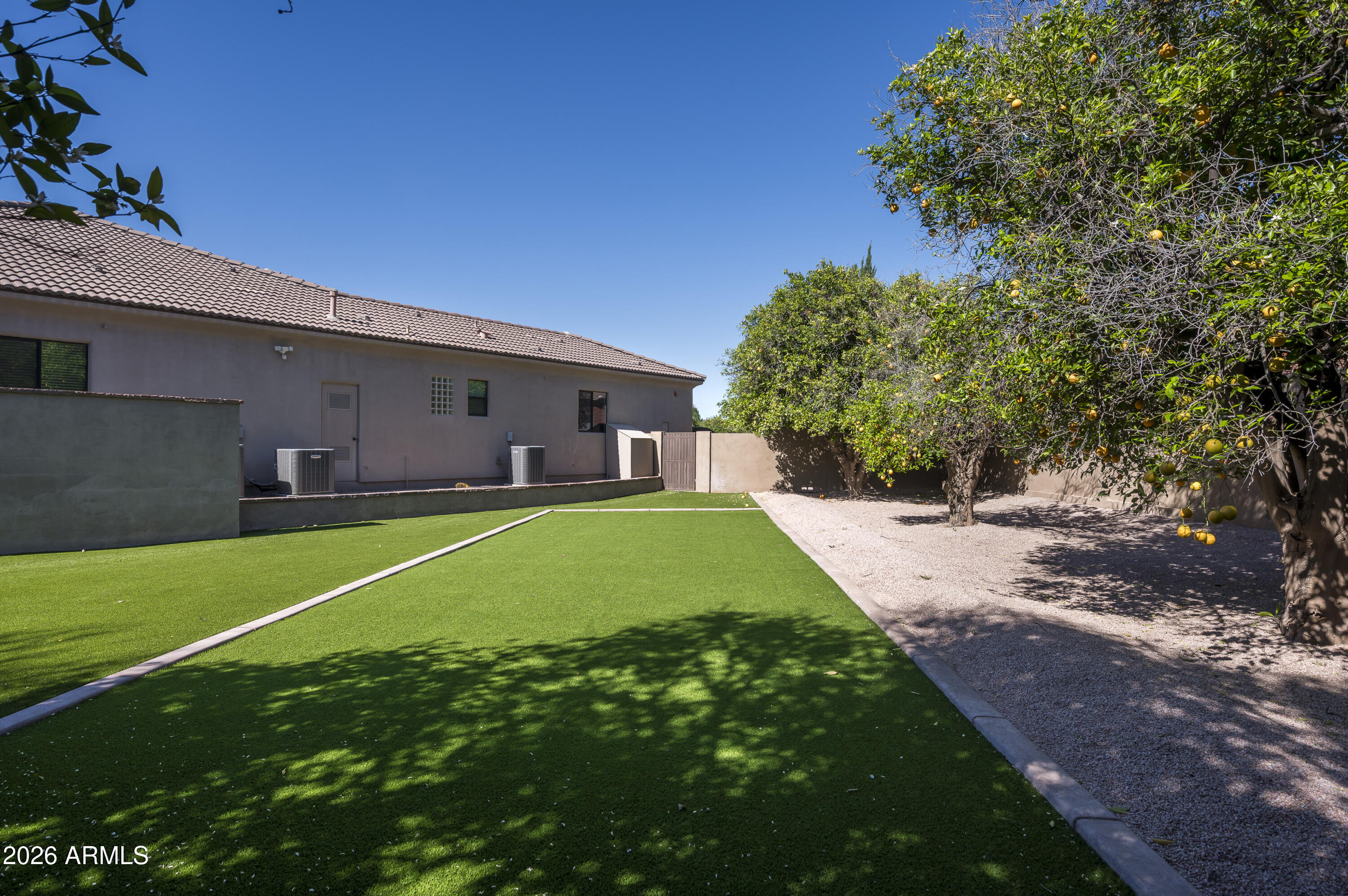 VISTA ESTANCIA - Residential