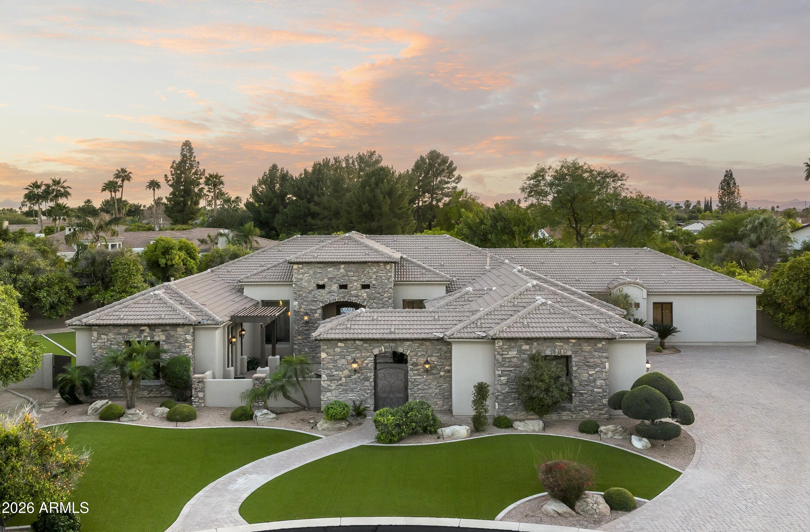 VISTA ESTANCIA - Residential
