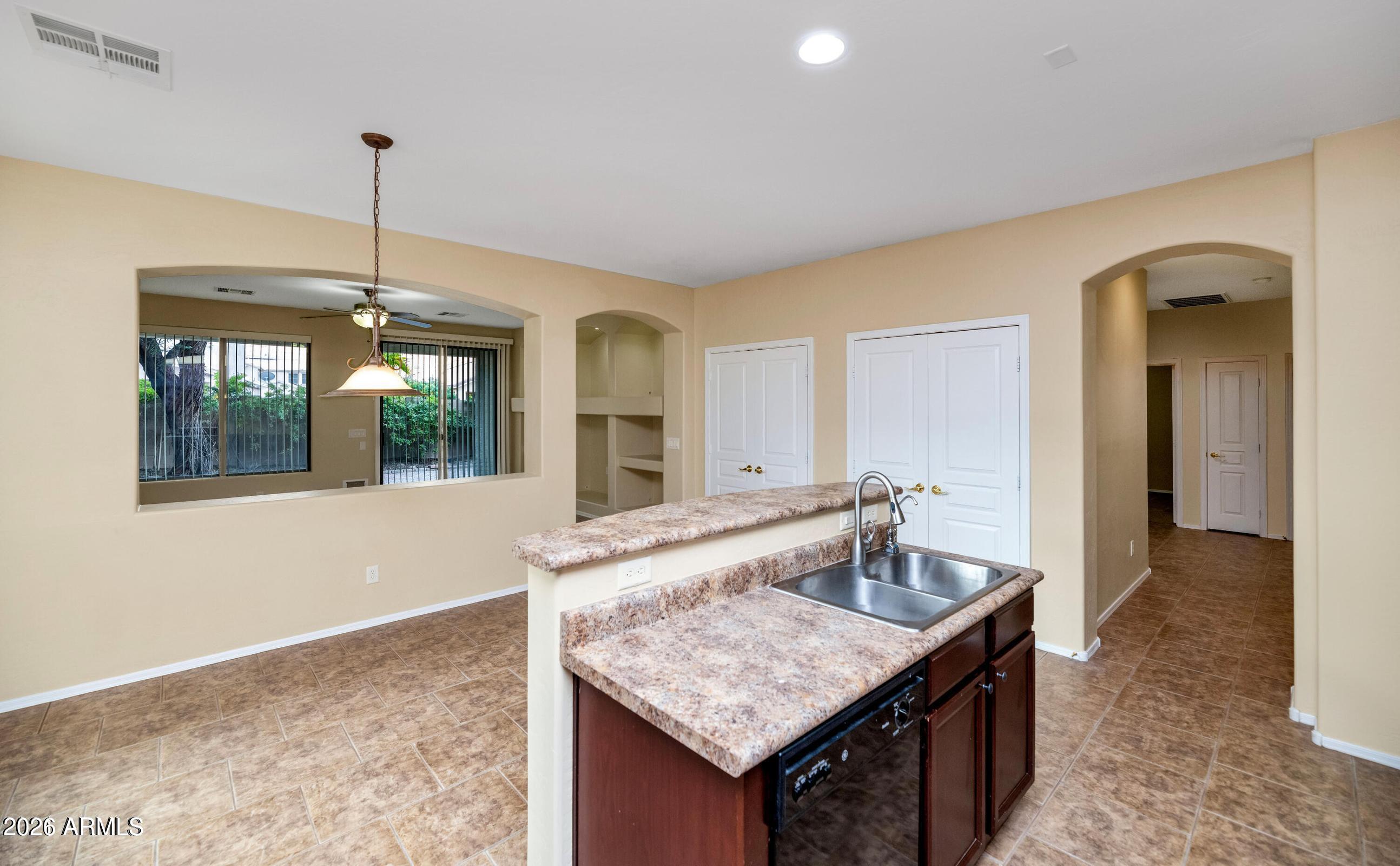 MISSION RANCH - Residential Lease