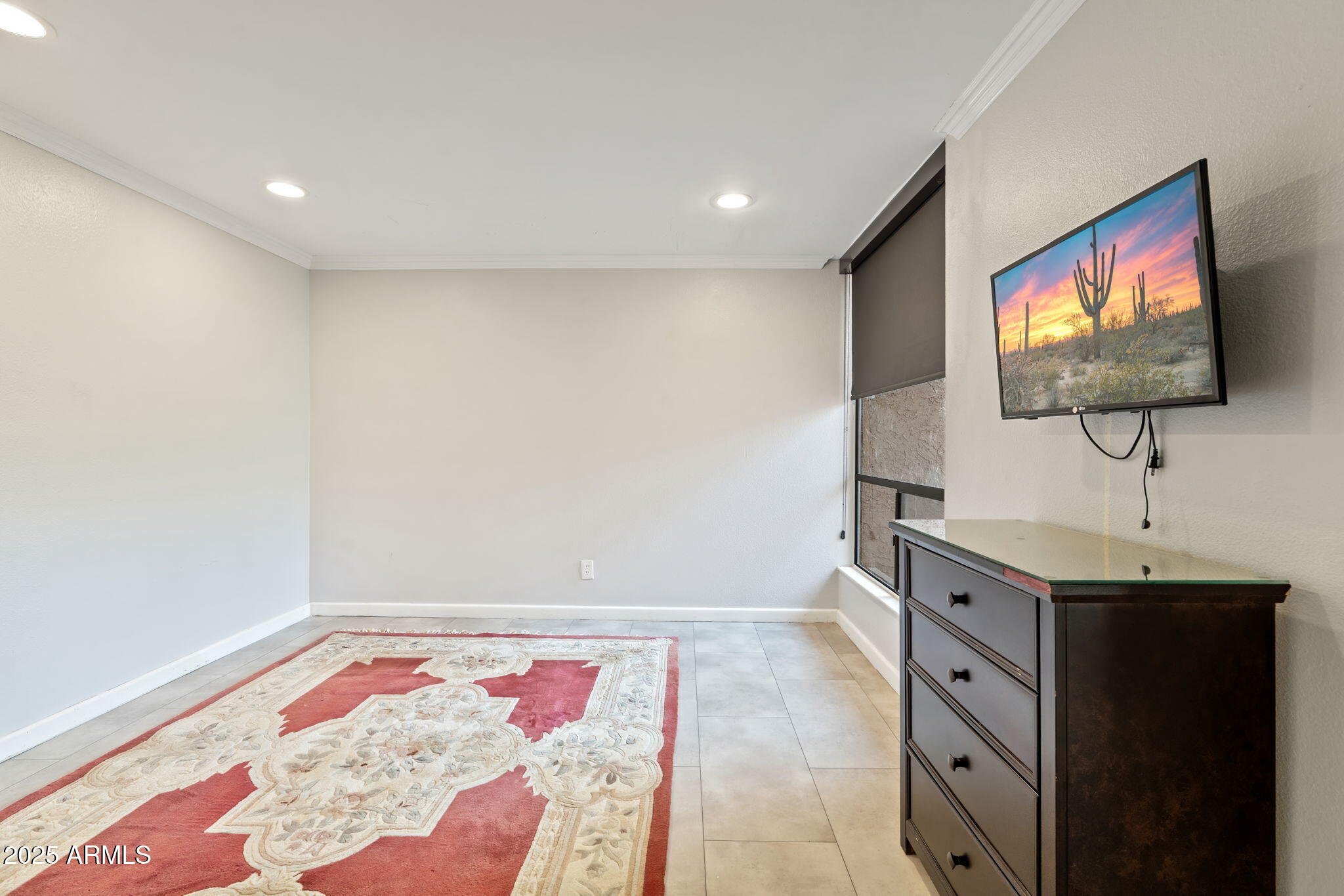 THE SHORES - Residential