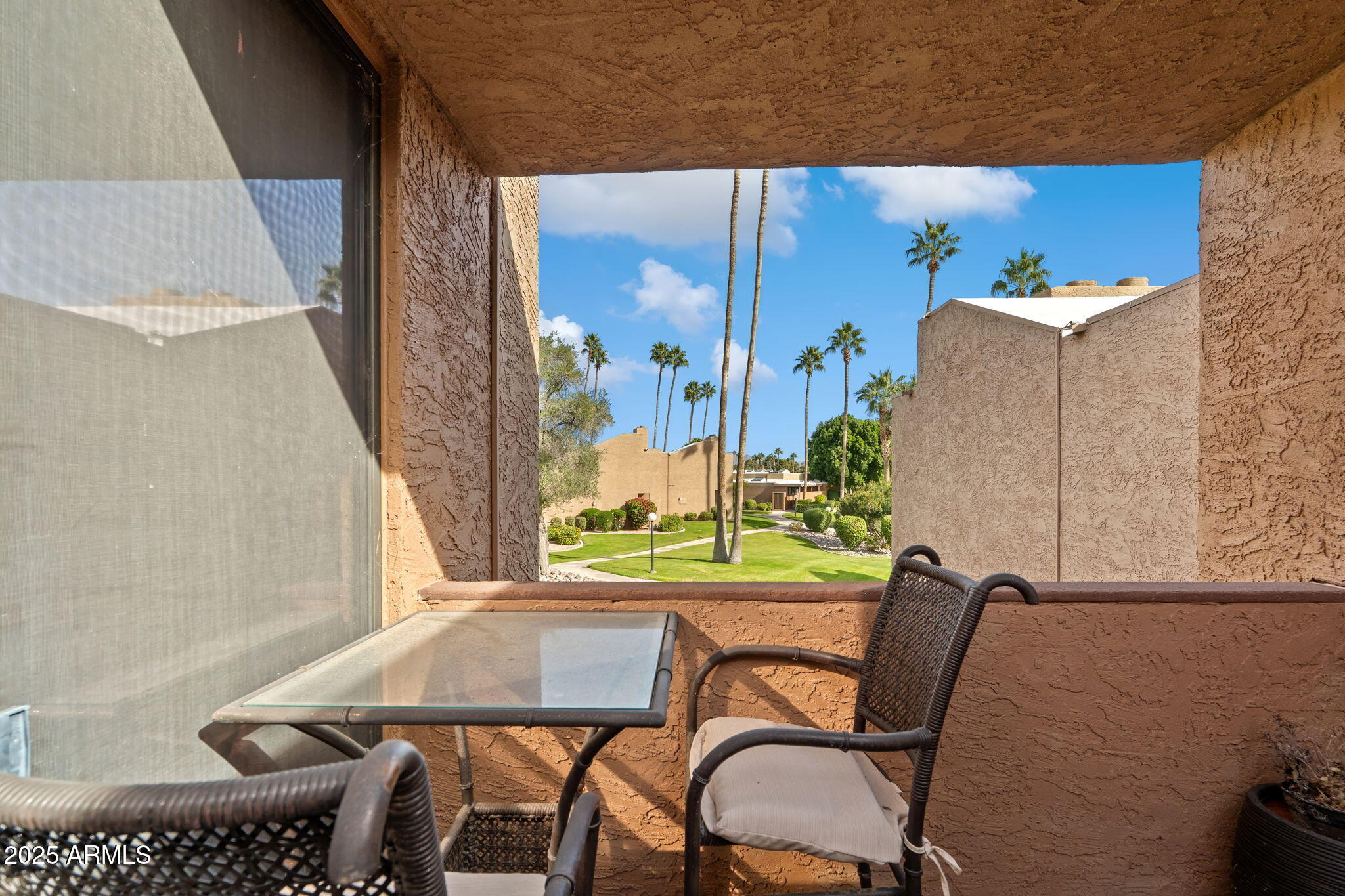 THE SHORES - Residential